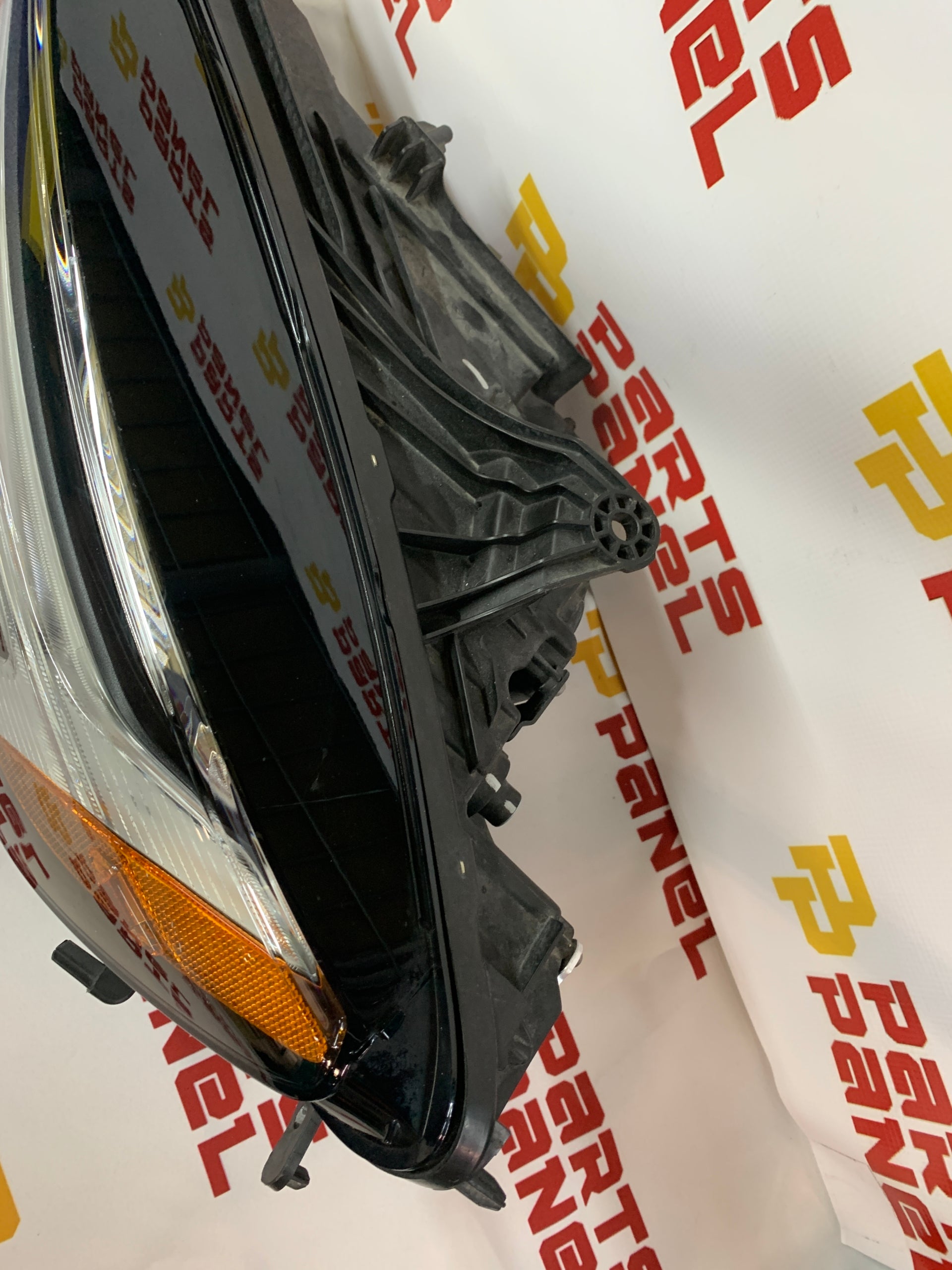 2019 - 2025 VOLVO S60 / V60 DRIVER SIDE FULL LED OEM HEADLIGHT 