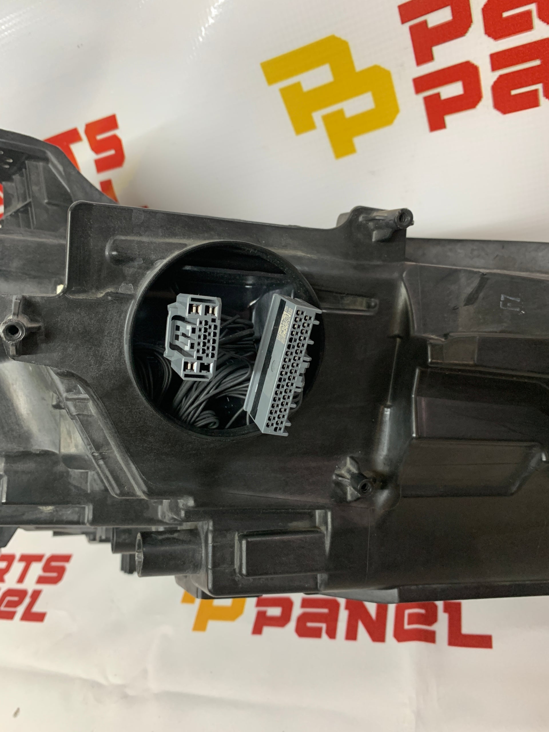 2019 - 2025 VOLVO S60 / V60 DRIVER SIDE FULL LED OEM HEADLIGHT 