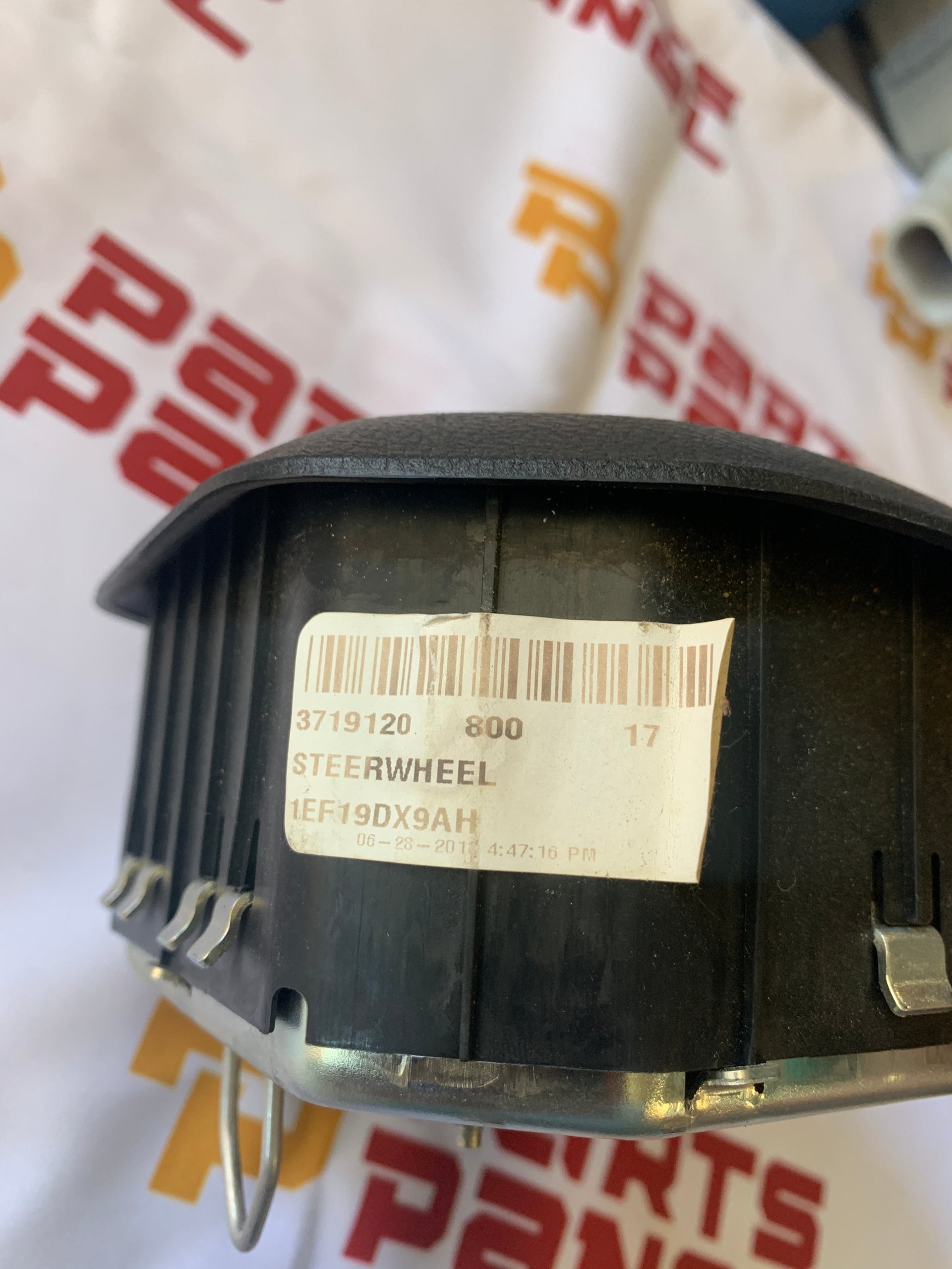 2013 - 2024 RAM 1500/ 2500 / 3500 LEFT SIDE WHEEL AIRBAG 1EF19DX9AH,1EF19DX9AJ