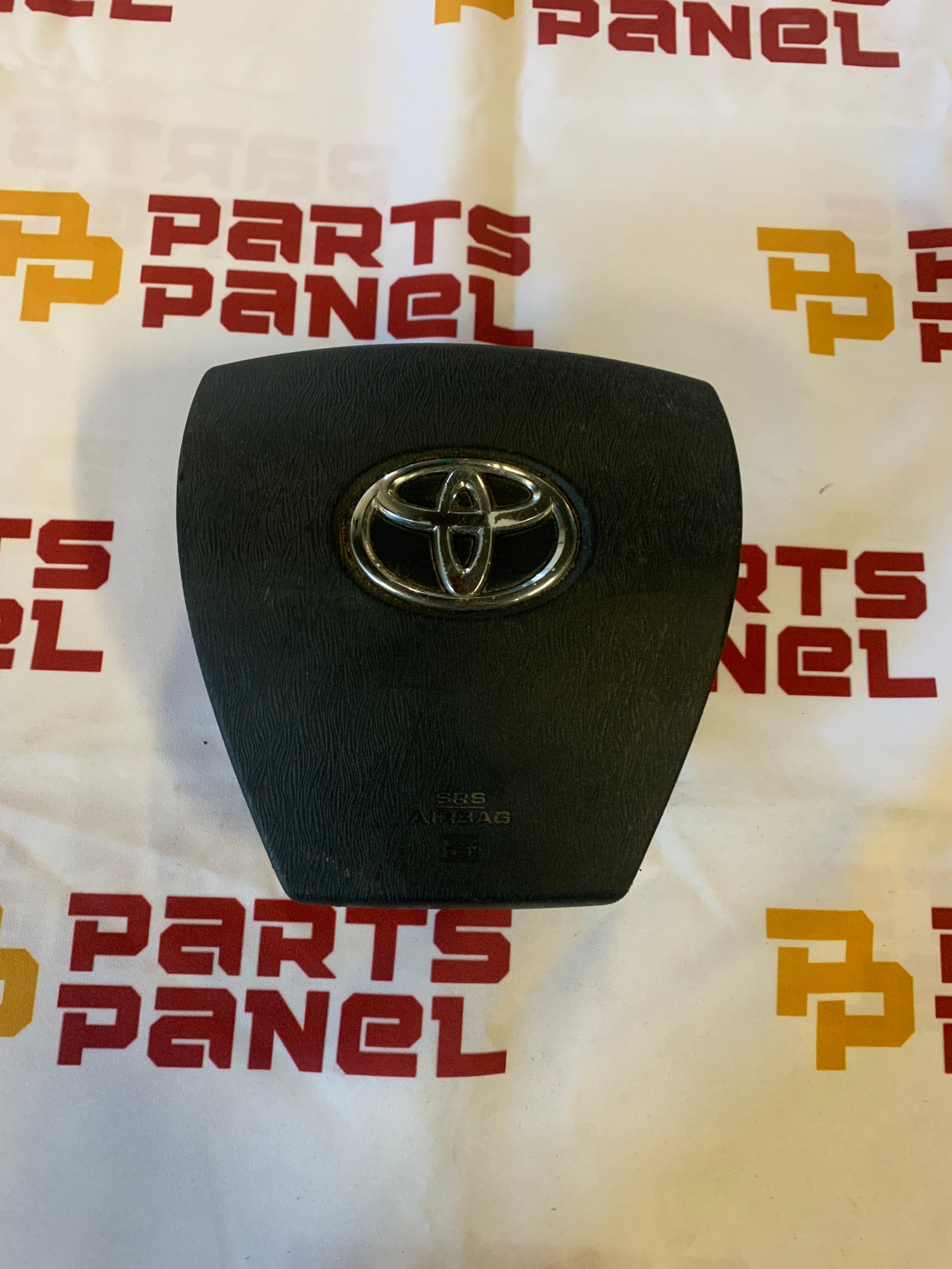 2010 - 2014 TOYOTA PRIUS LEFT SIDE WHEEL AIBBAG 