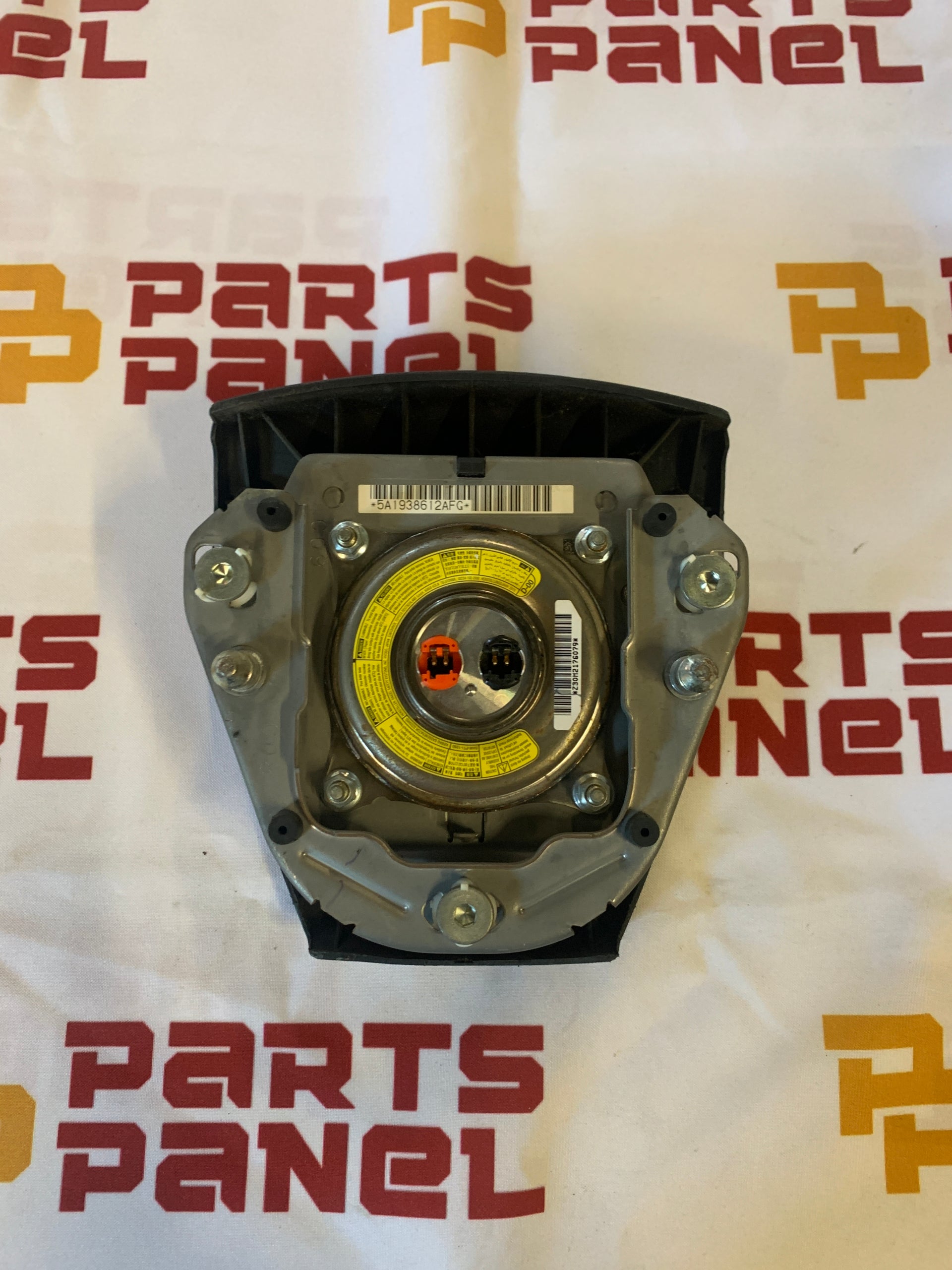 2010 - 2014 TOYOTA PRIUS LEFT SIDE WHEEL AIBBAG 