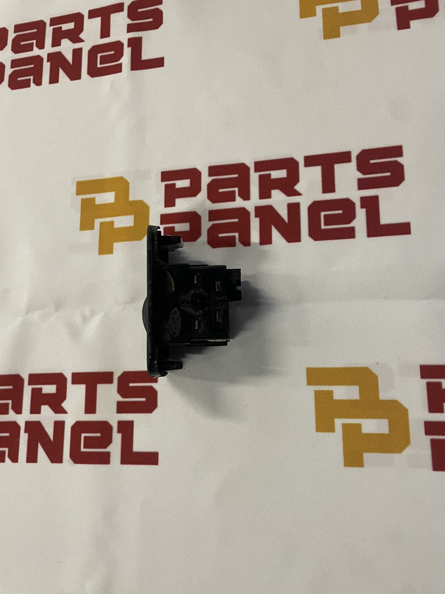 2015 - 2021 FORD F-150 FRONT WINDOW SWITCH FL3B-14A564-A