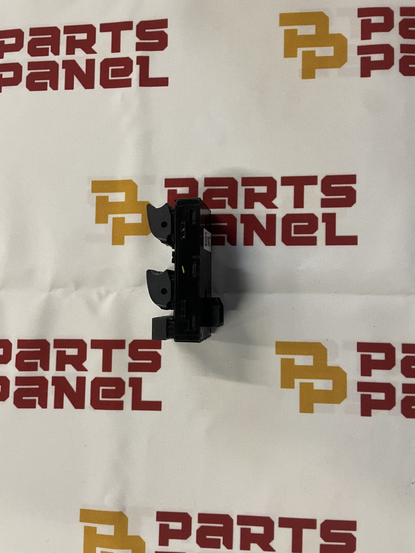 2014 - 2021 GMC SIERRA / CHEVY SILVERADO / CADILLAC ESCALADE CONJUNTO DE INTERRUPTOR LADO DEL CONDUCTOR 23427098