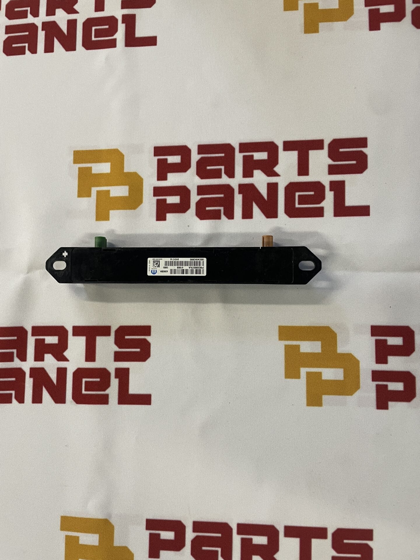 2018 - 2025 CHRYSLER PICIFICA / JEEP WAGONEER / RAM 1500 RADIO ANTENNA MODULE 68306857AA