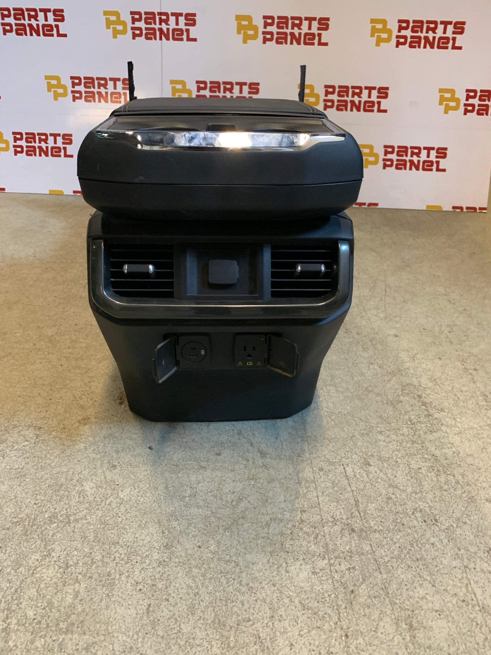 2021 - 2024 FORD F150 CENTER CONSOLE WITH WORK STATION WITH REAR CHARGING PORT