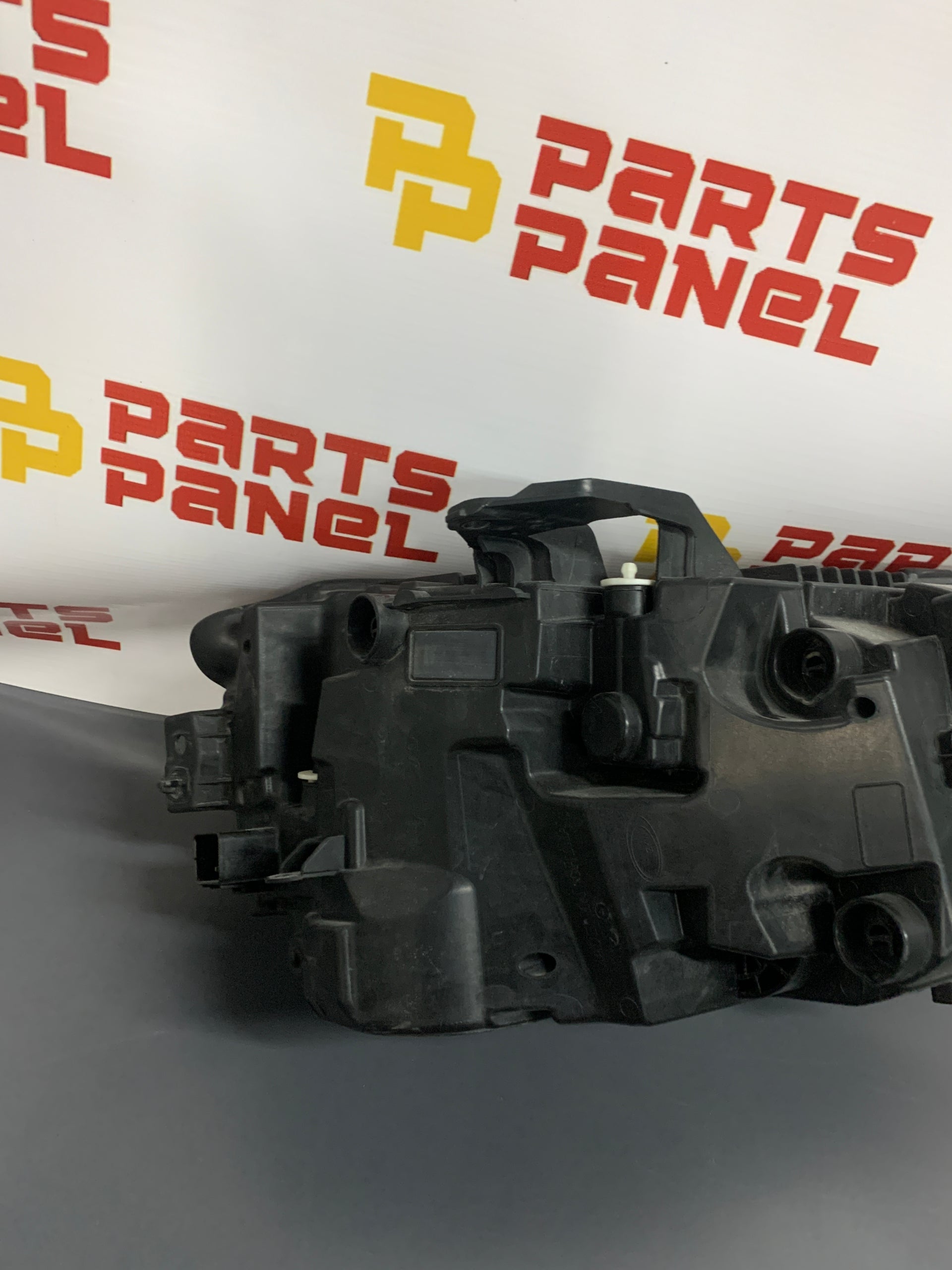 2018 - 2021 VOLVO XC 60 DRIVER SIDE LEFT FULL LED ADAPTIVE HEADLIGHT 31689277 