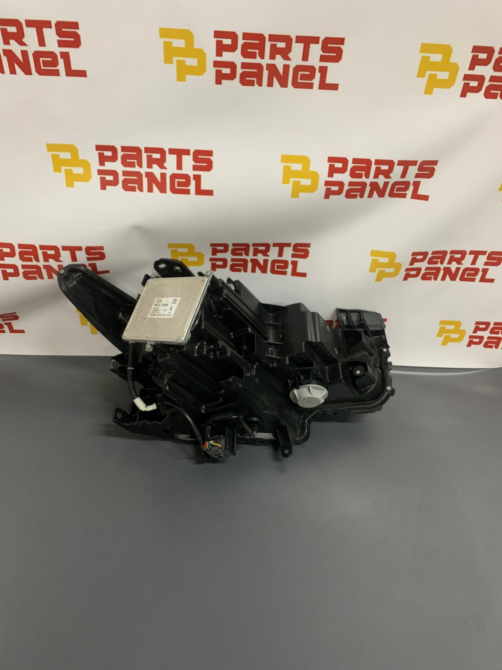 2019 - 2022 MAZDA 3 DRIVER SIDE WITH LED LAMP WITHOUT ADAPTIVE HEADLIGHT BCJH-51040