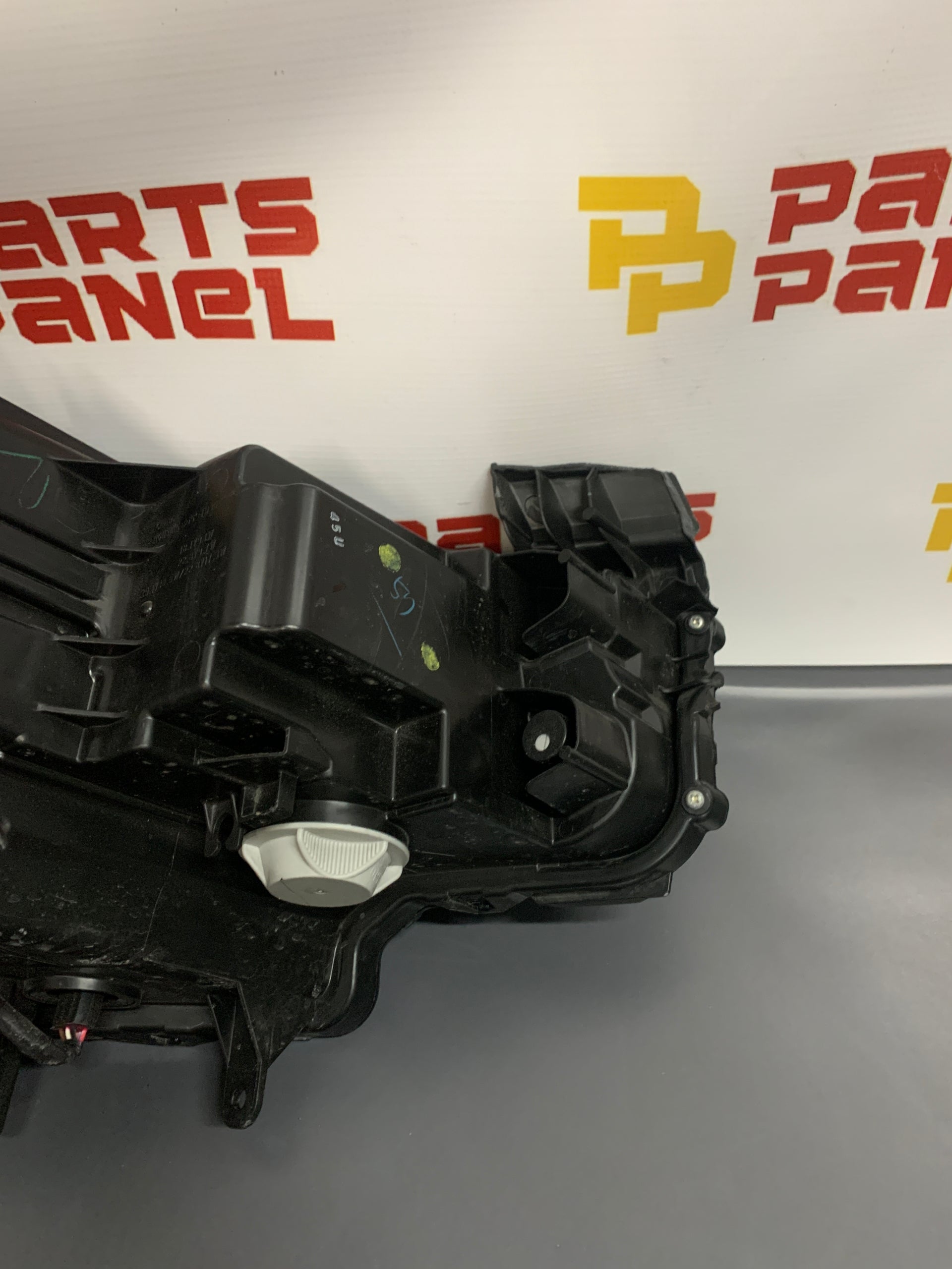 2019 - 2022 MAZDA 3 DRIVER SIDE WITH LED LAMP WITHOUT ADAPTIVE HEADLIGHT BCJH-51040