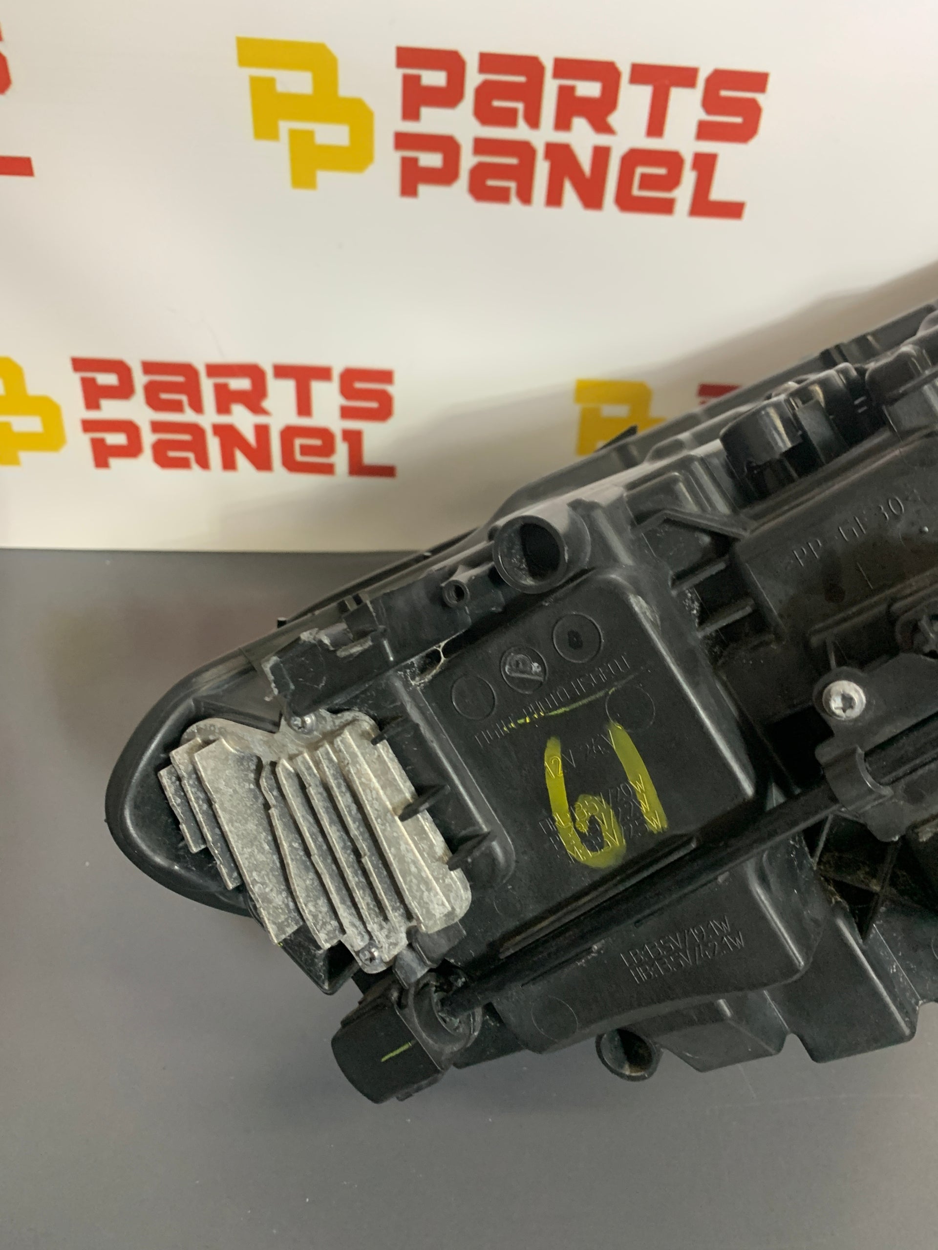 2019 - 2024 VOLKSWAGEN JETTA / JETTA GLI DRIVER SIDE LED HEADLIGHT WITH PROJECTOR LENS ASSEMBLY 17A.941.035.F