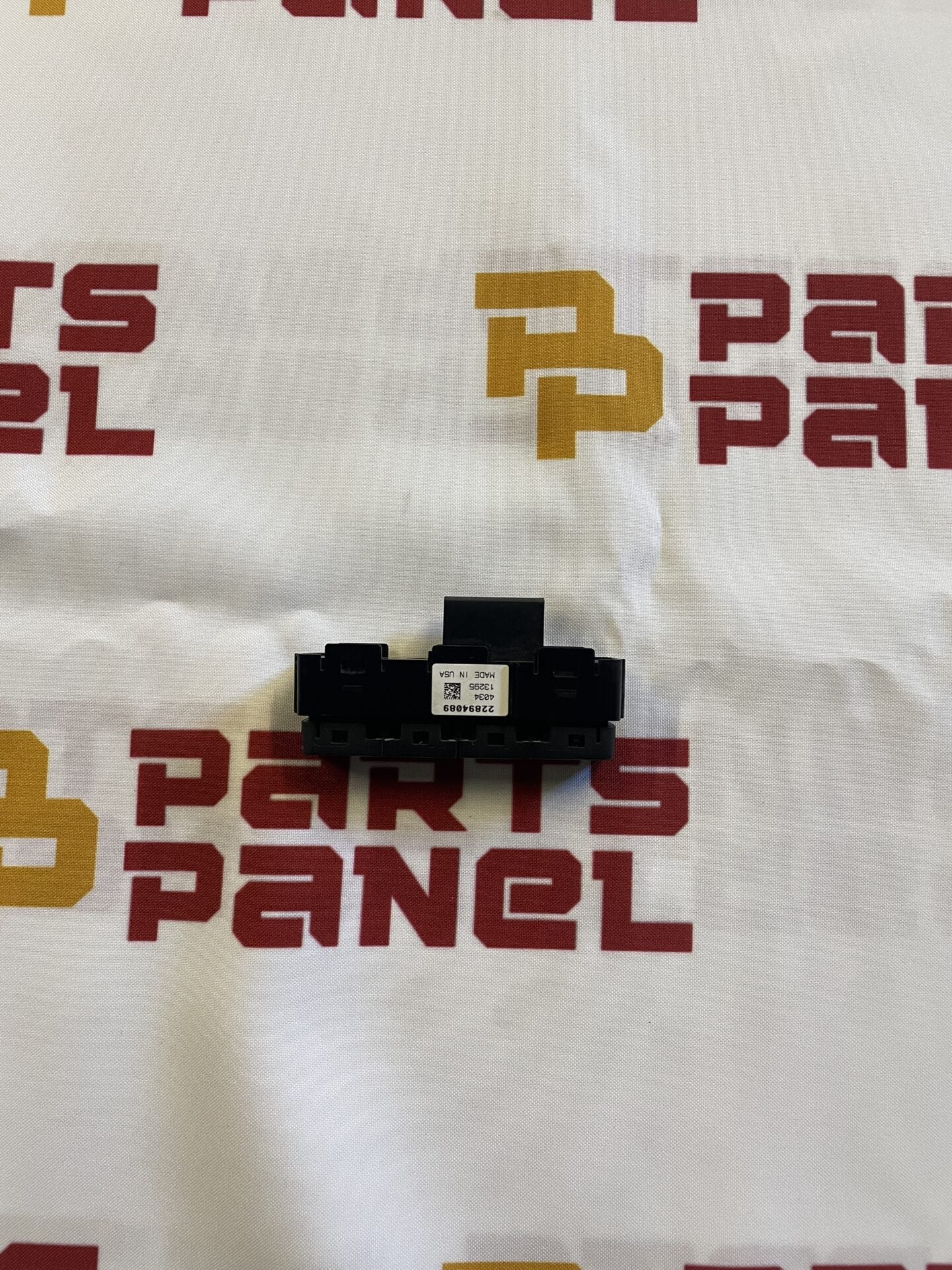 2015 - 2020 GMC YUKON / CADILLAC ESCLADE / CHEVY TAHOE / SUBURBAN FRONT SEAT ADJUSTER MEMORY SWITCH 22894089