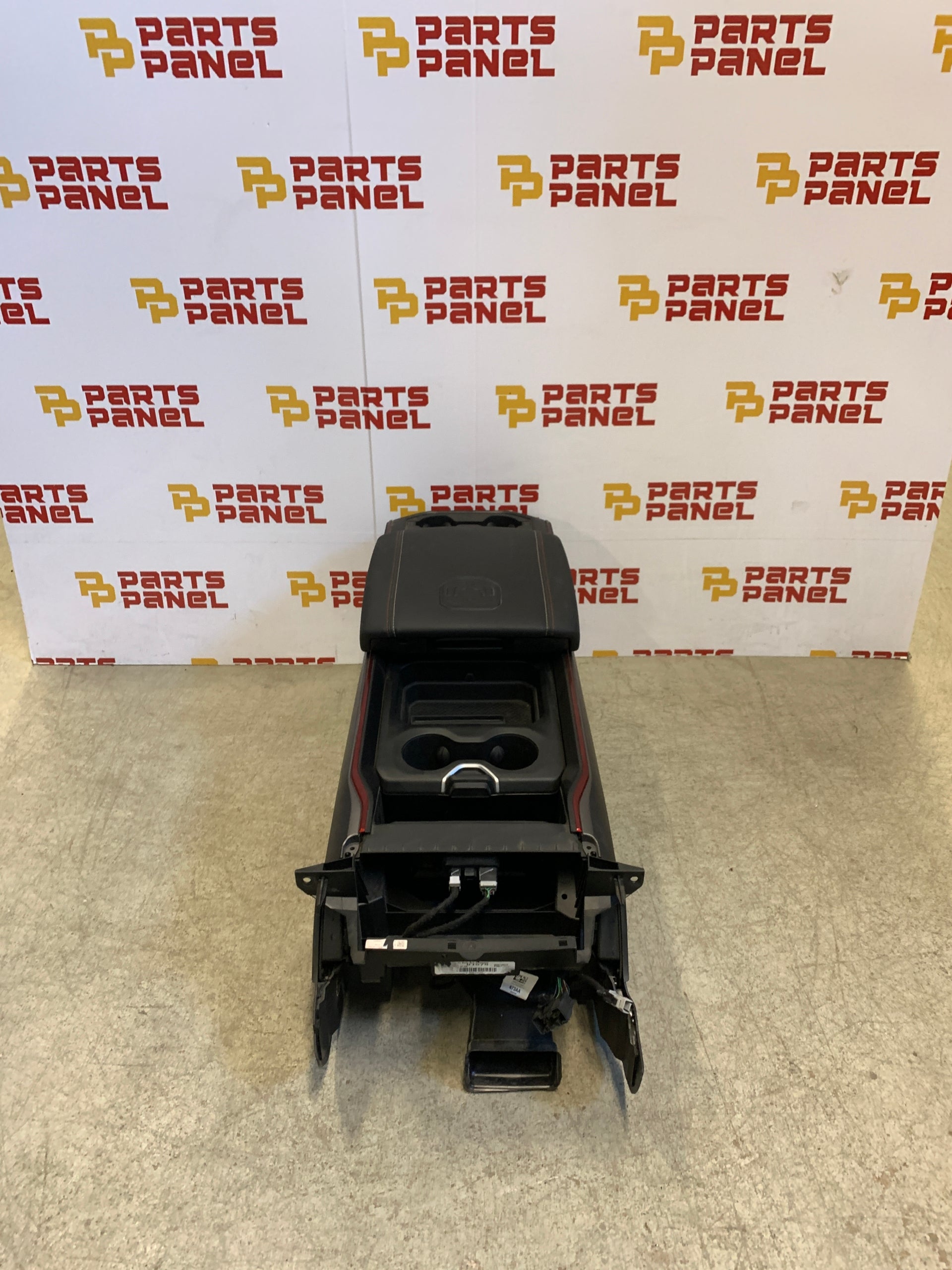 2019 - 2024 NEW STYLE 5TH GENERATION RAM 1500 REBEL CENTER CONSOLE OEM