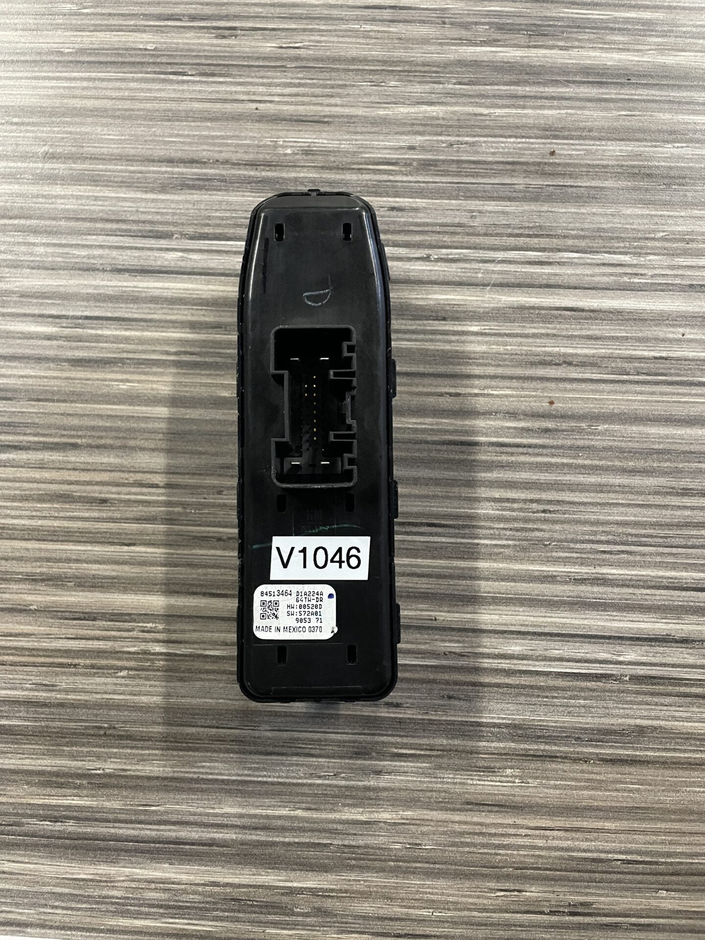 2016 - 2024 GMC ACADICA / CHEVY MALIBU / BUICK ENCLAVE WINDOW SWITCH 84513464