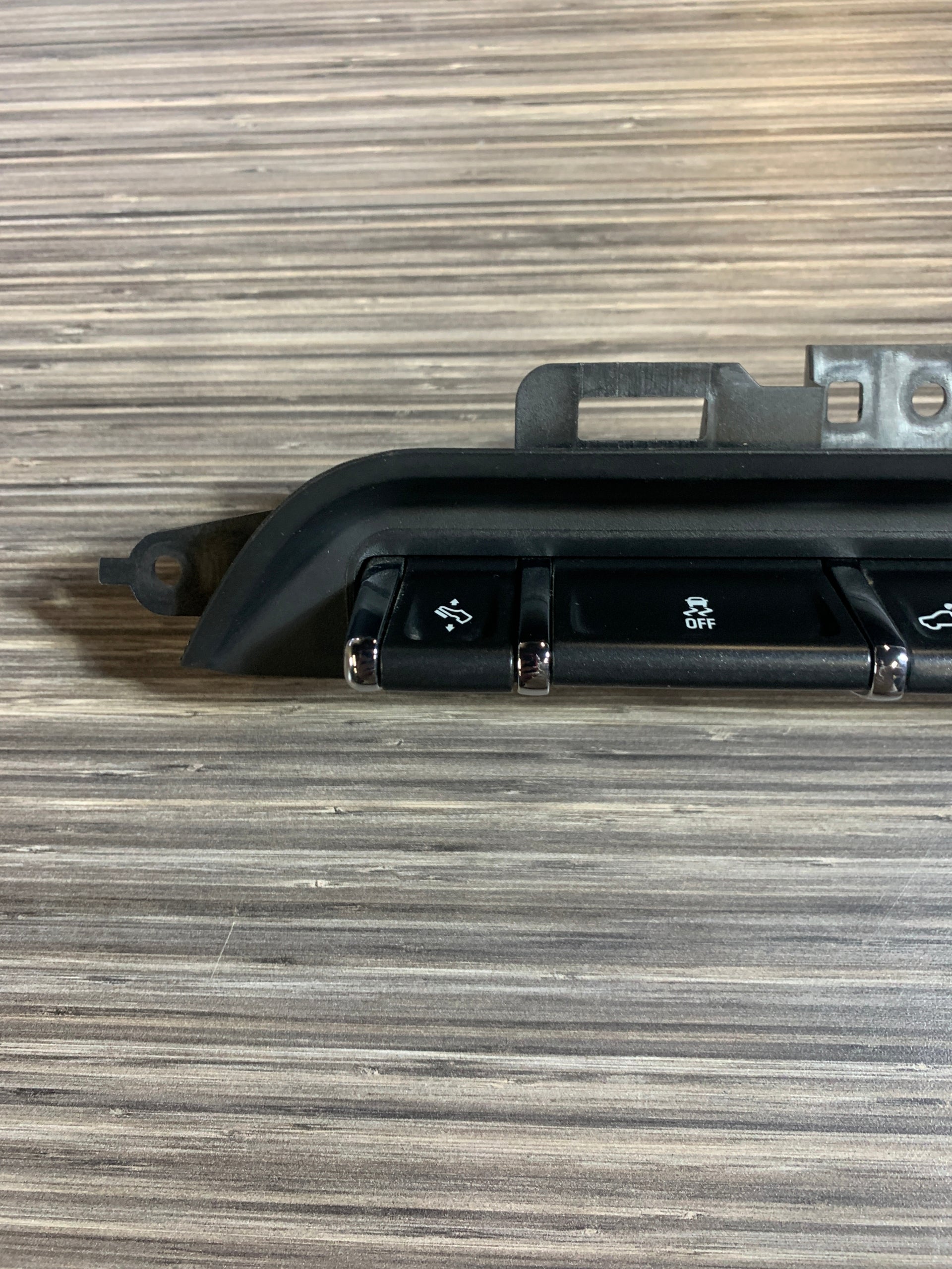 2014 - 2018 GMC SIERRA / CHEVY SILVERADO 1500 SENSOR DE APARCAMIENTO INTERRUPTOR DE CONTROL DE TRACCIÓN 23145162