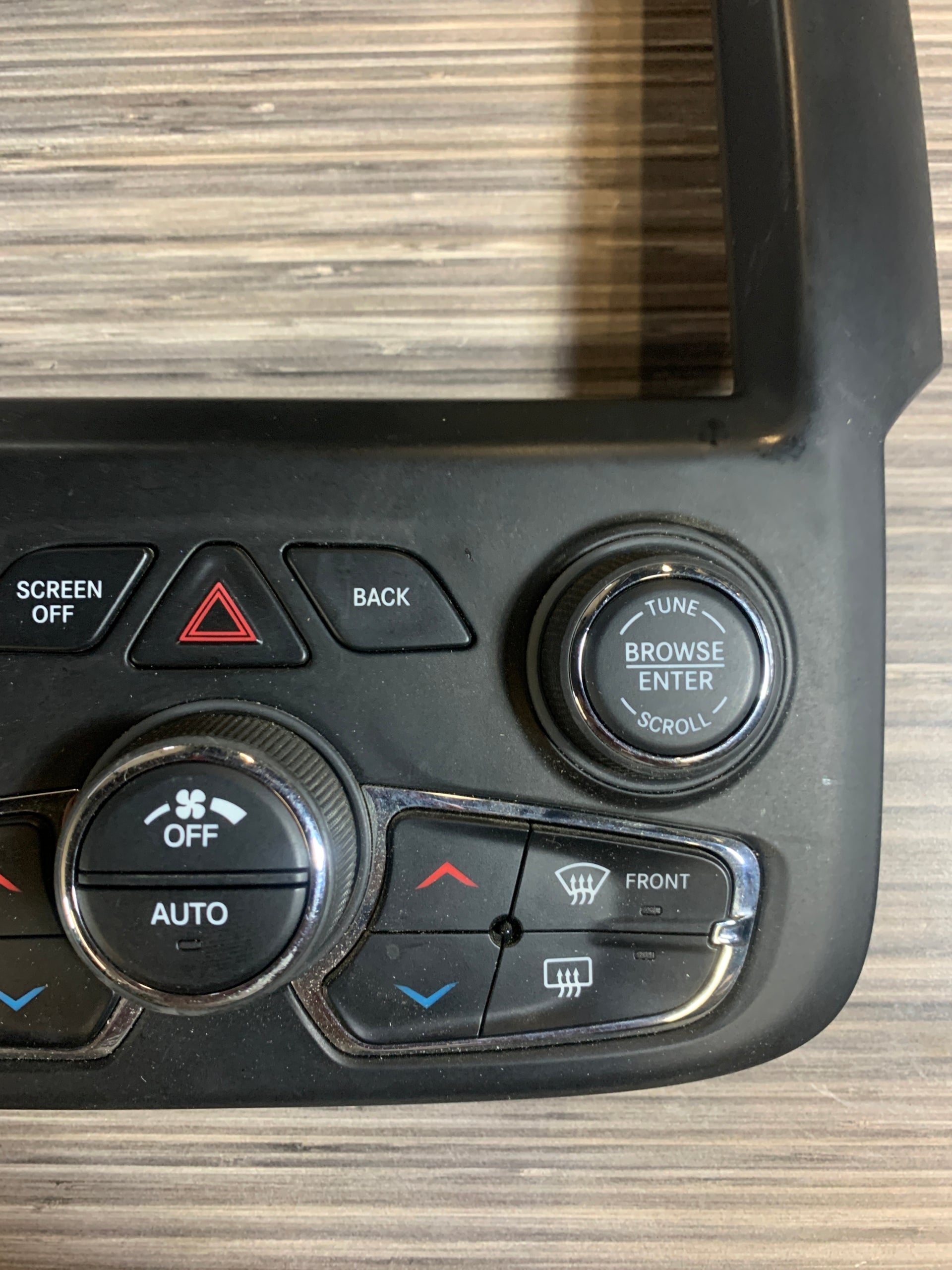 2013 - 2023 RAM 1500 2500 3500 CONTROL DE CLIMA/TEMPERATURA CALEFACCIÓN/AC 1UJ97DX9AE