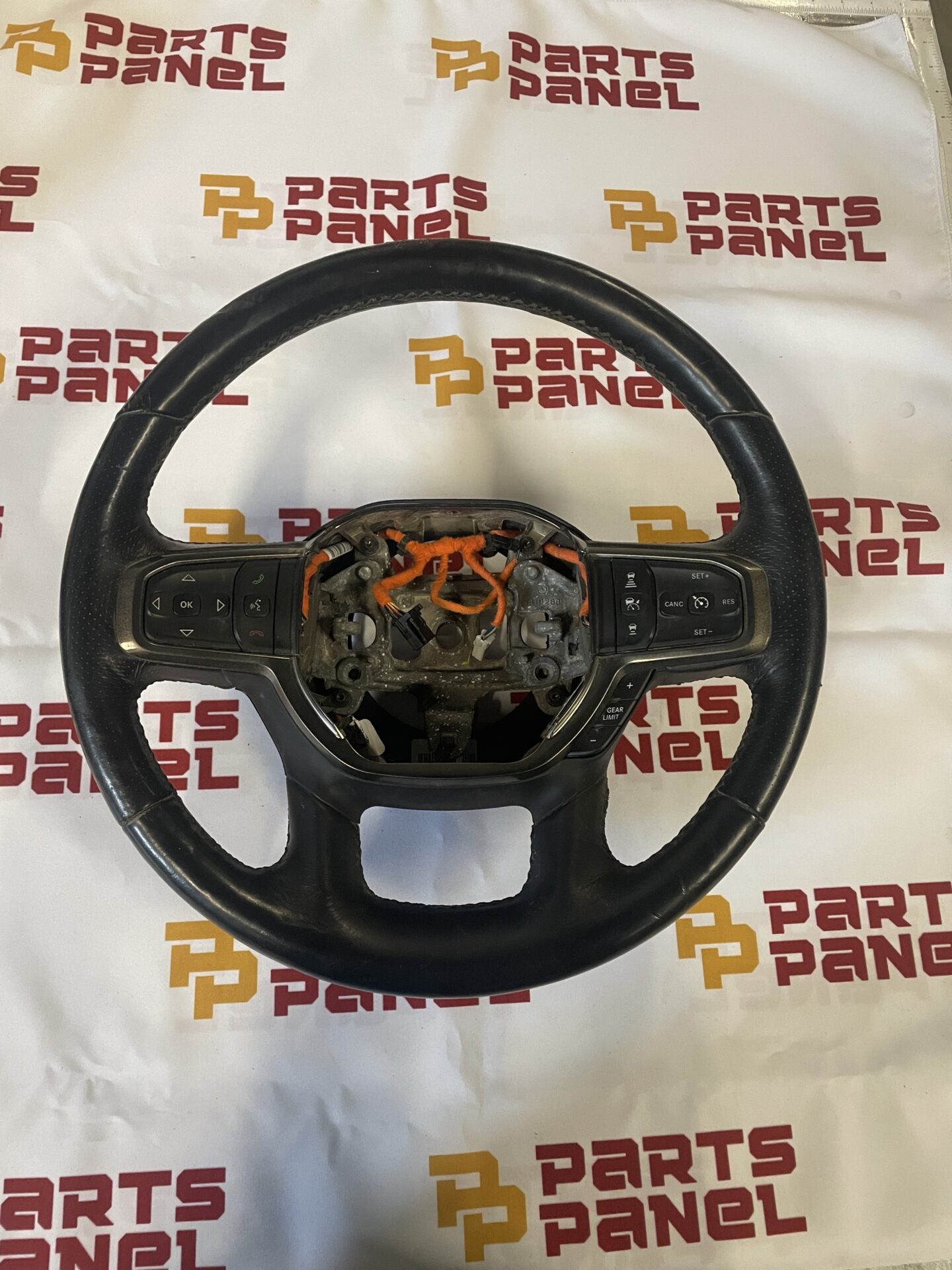 2019 - 2023 RAM 1500 STEERING WHEEL 7FF113X7