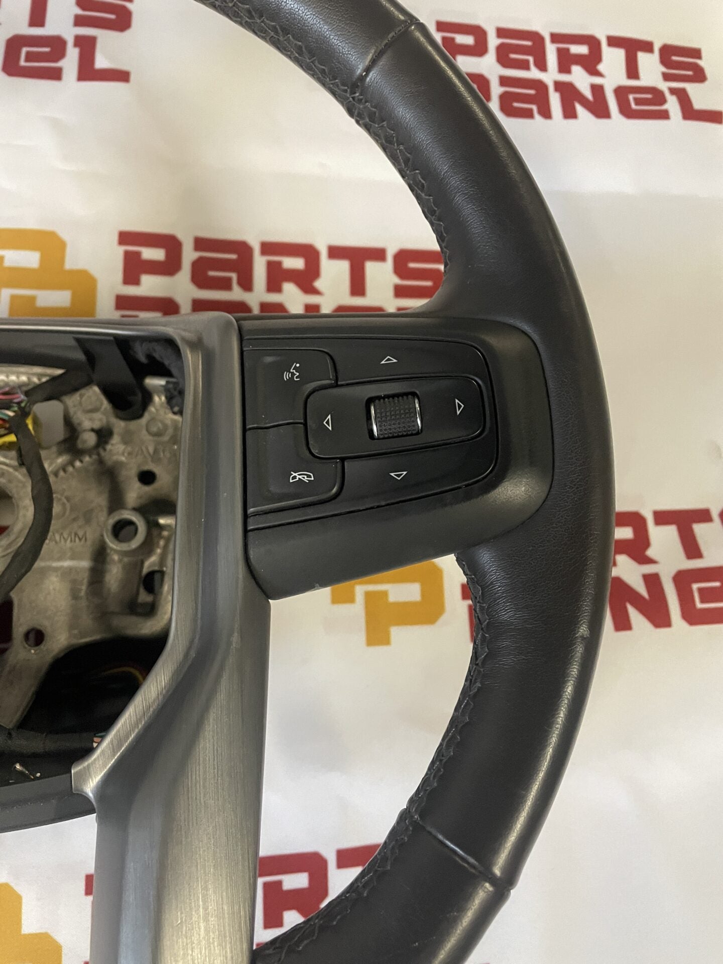 VOLANT GMC SIERRA 1500 / 2500 / 3500 2019-2022 84946334