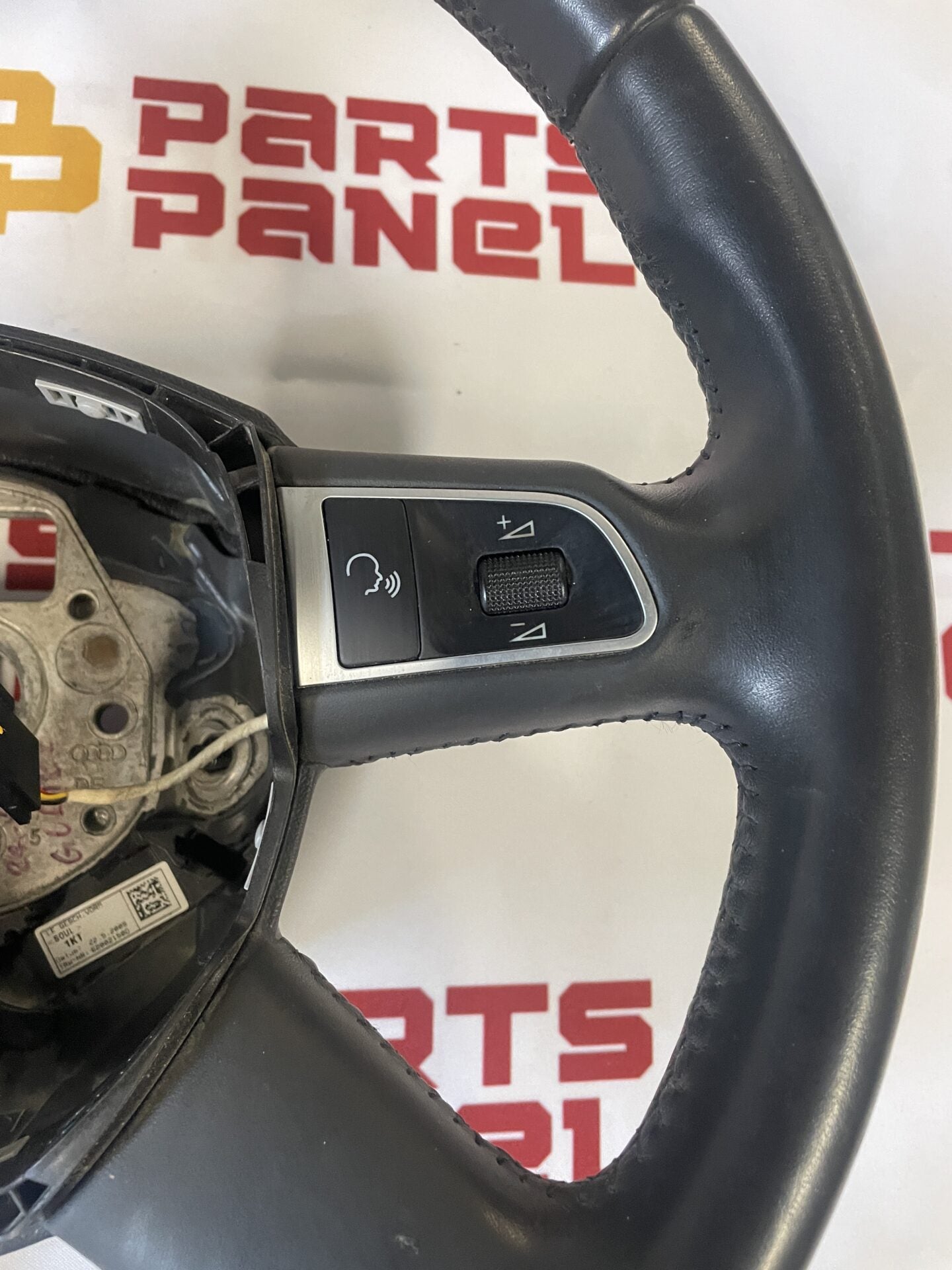 2008 - 2015 AUDI A4 VOLANT 34025205B 8K0419091BG