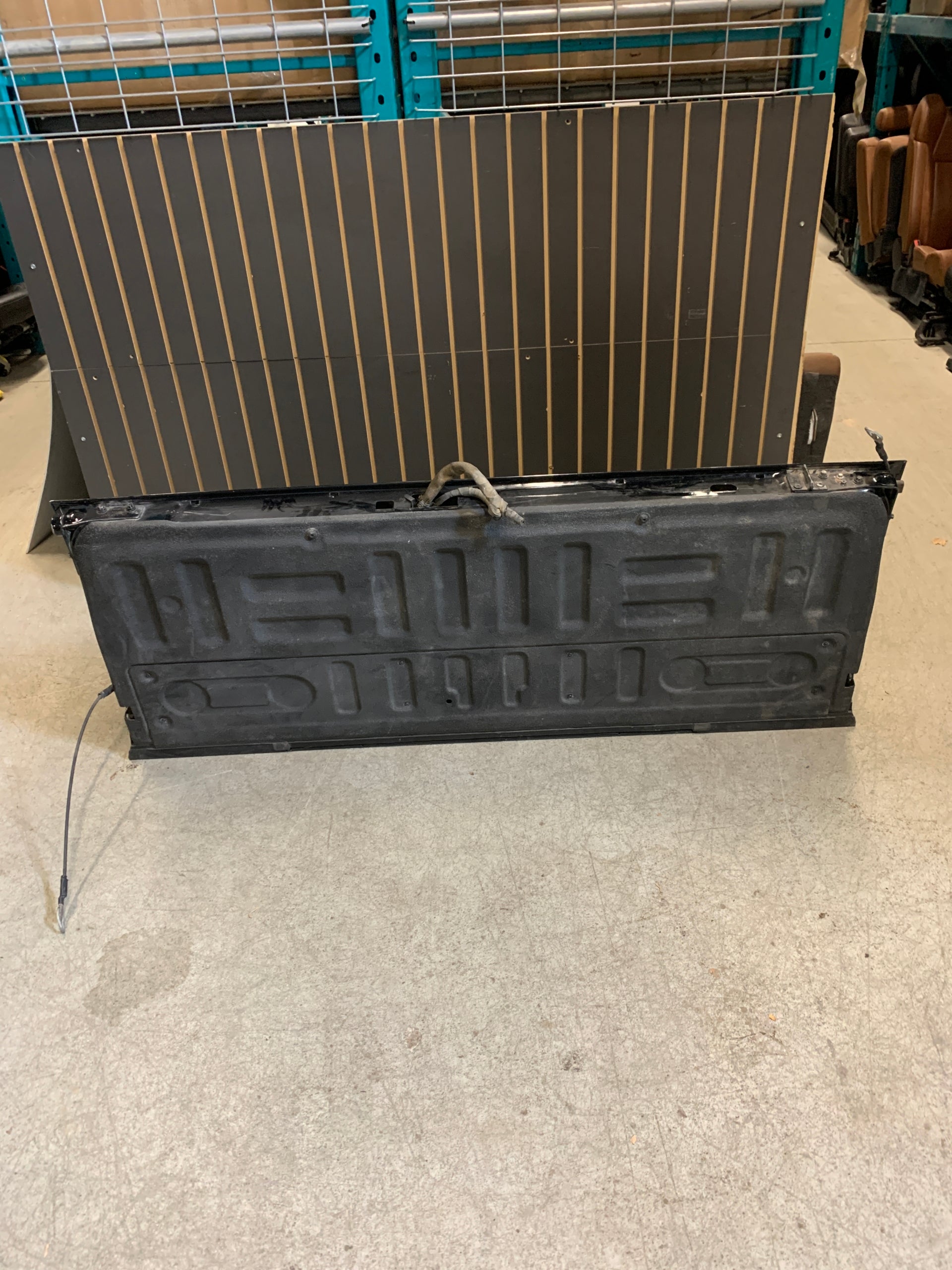 2015 - 2020 FORD F150 BLACK TAILGATE / LIFTGATE OEM 