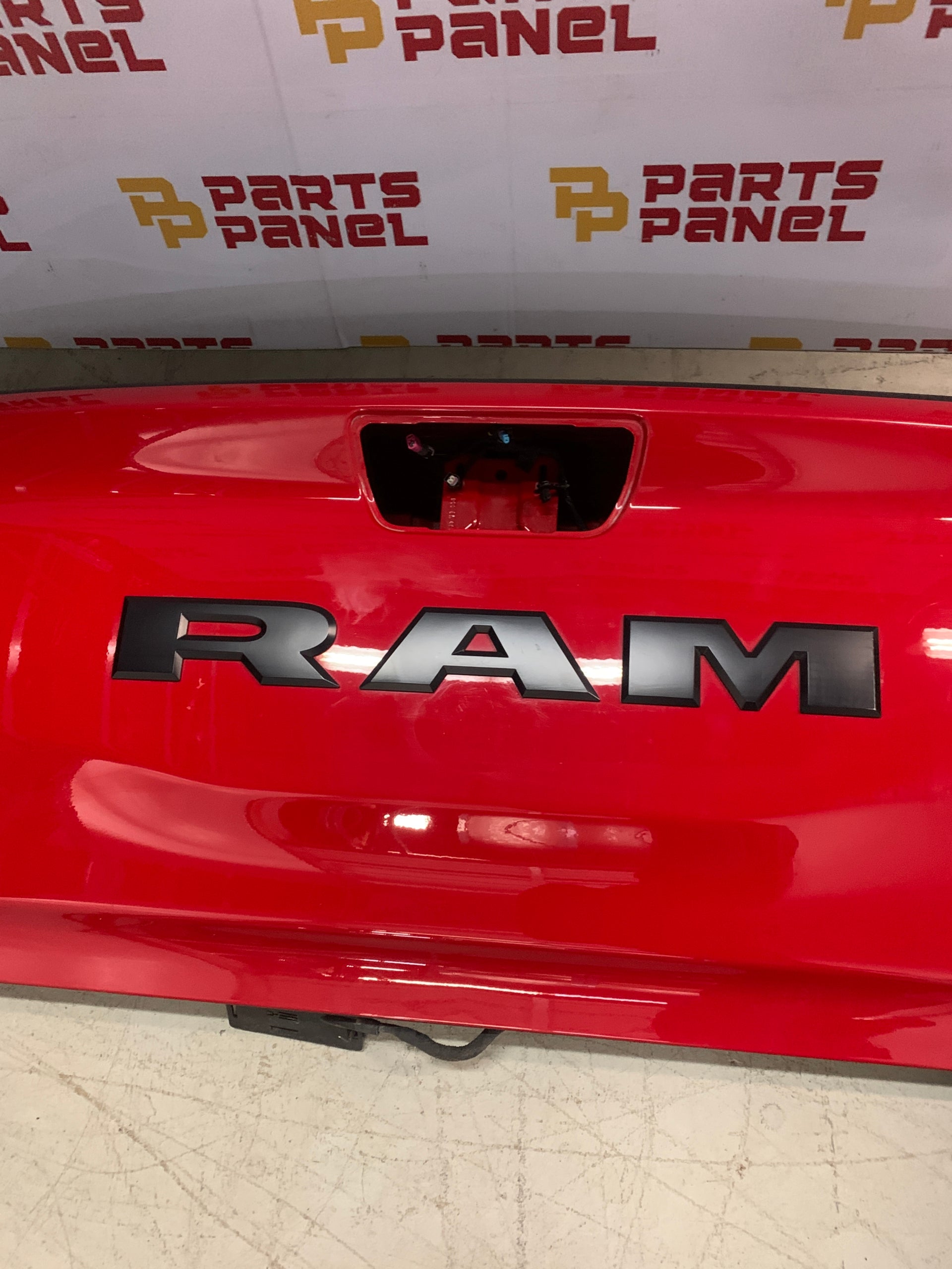 2019 - 2025 RAM REBEL 1500 HAYON ROUGE FEO