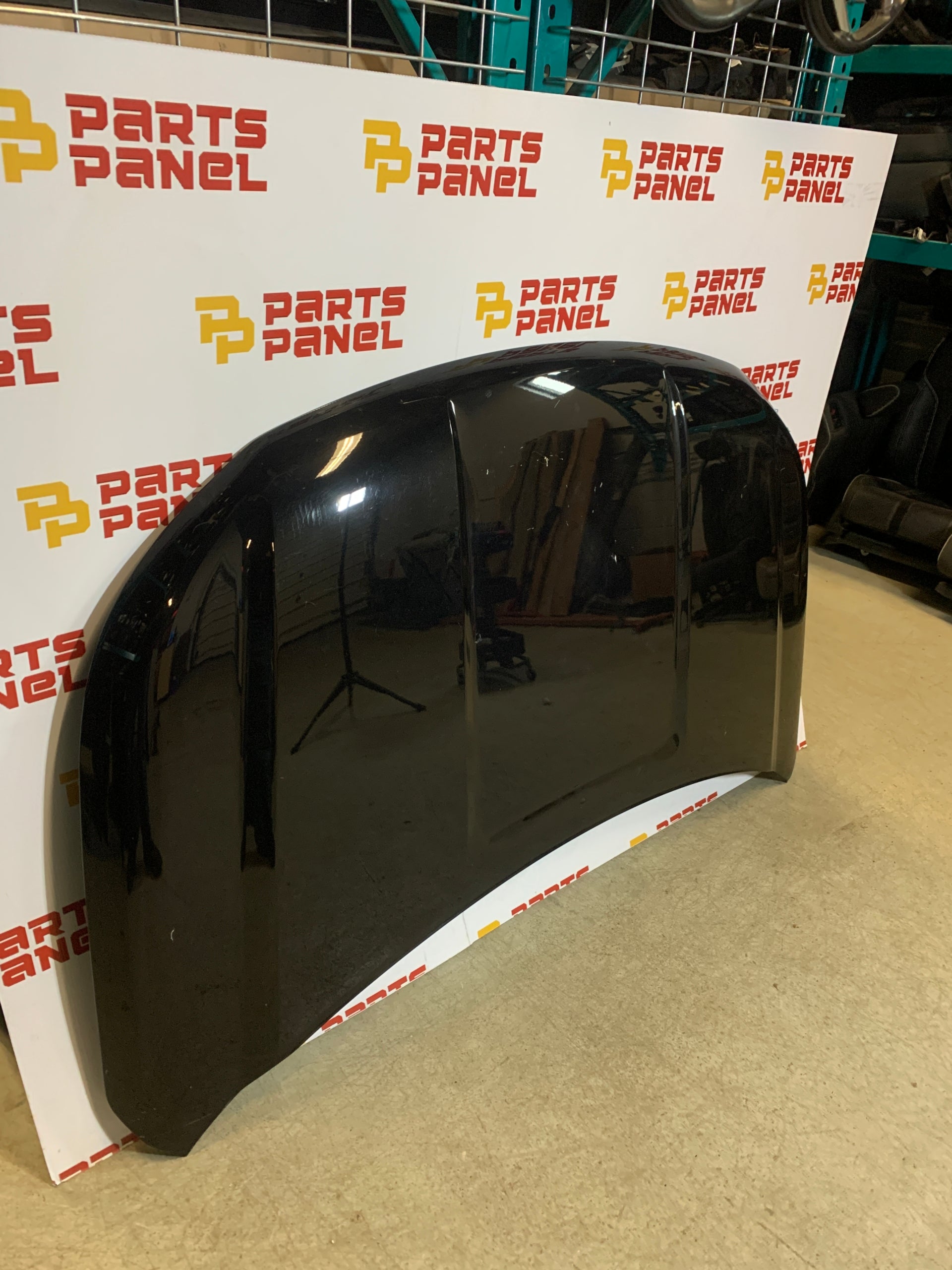 2016 - 2019 FORD EXPLORER BLACK OEM HOOD 