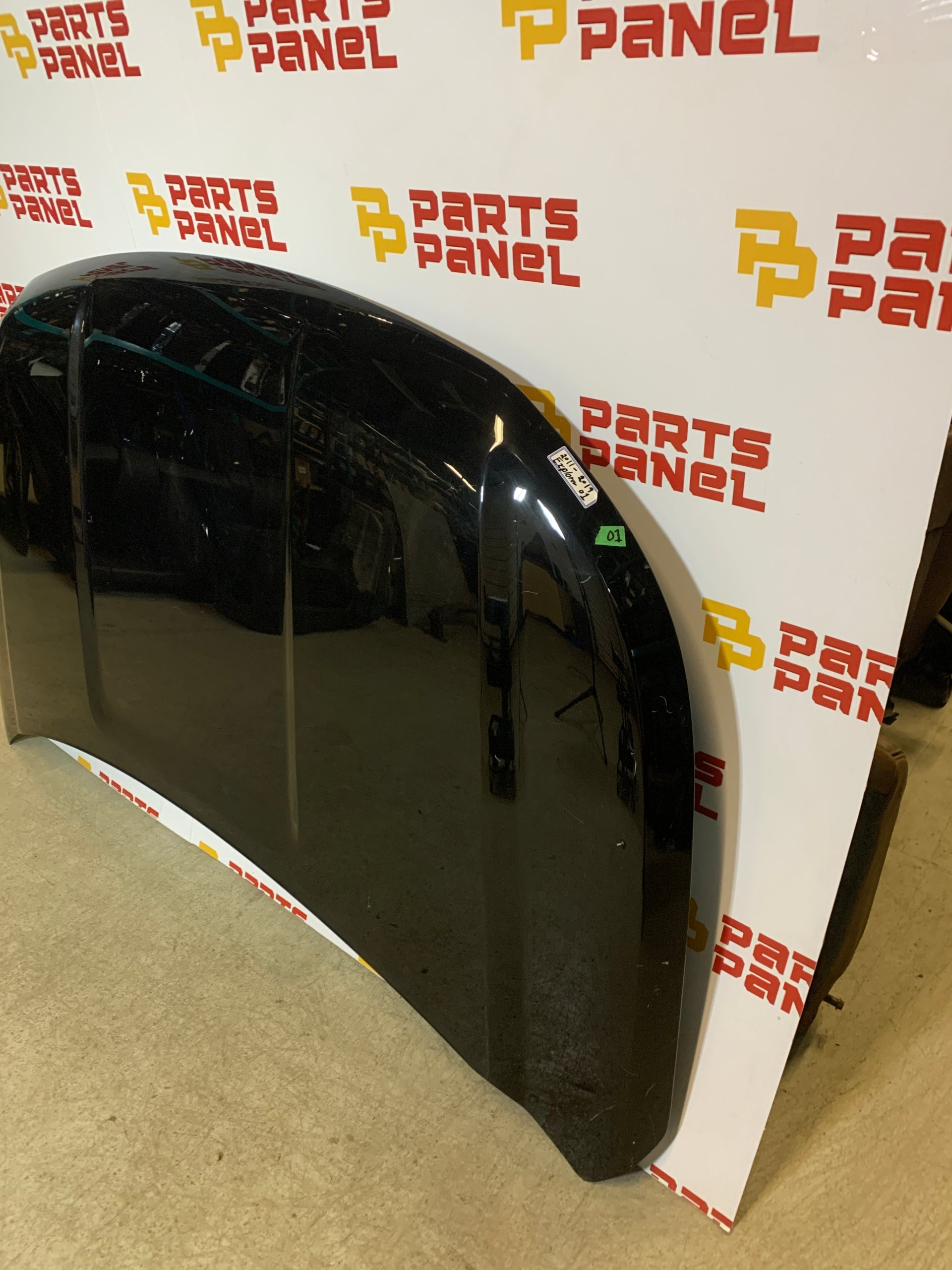 2016 - 2019 FORD EXPLORER BLACK OEM HOOD 