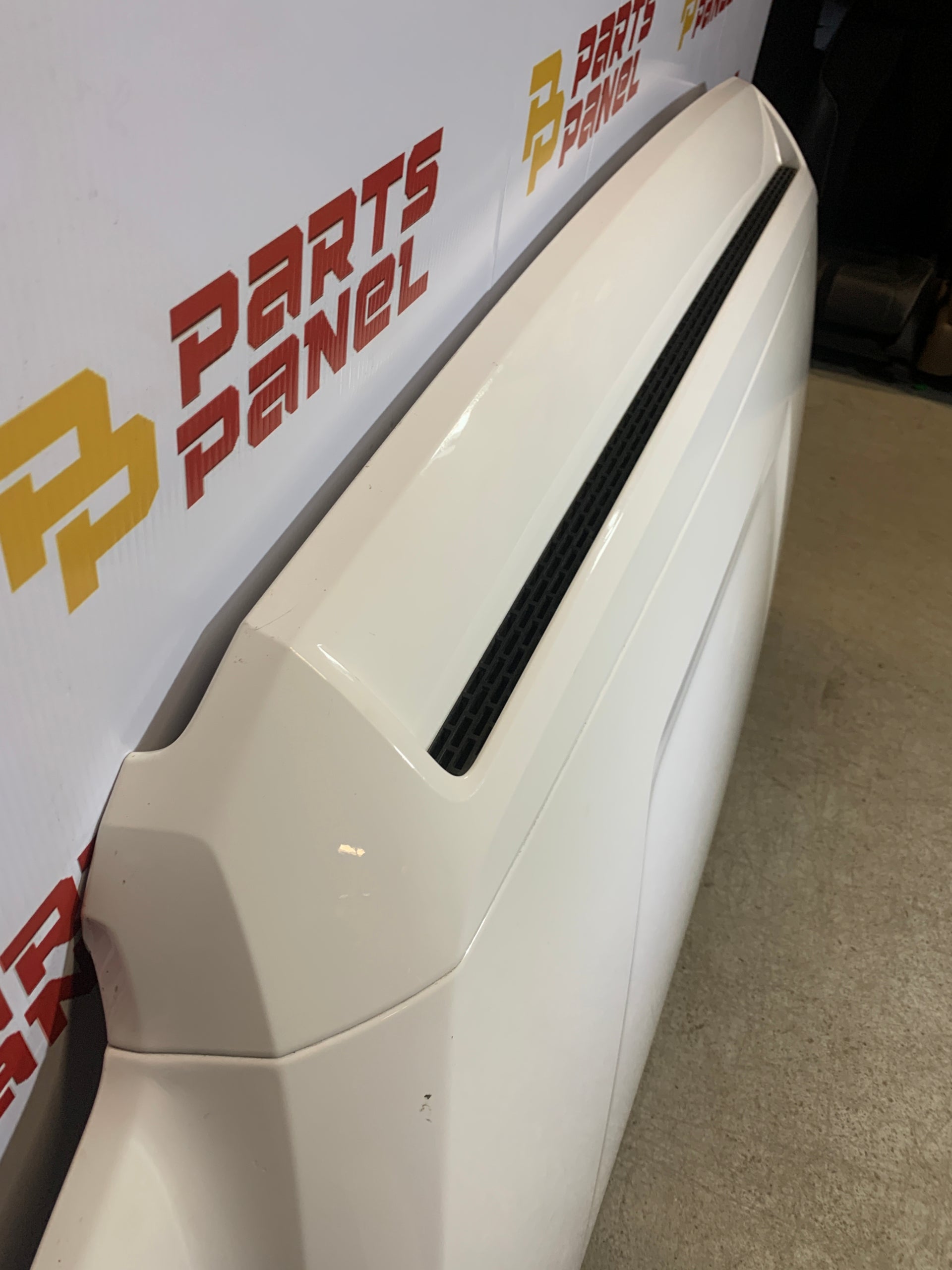 2014 - 2021 TOYOTA TUNDRA WHITE OEM HOOD WITH VENT 