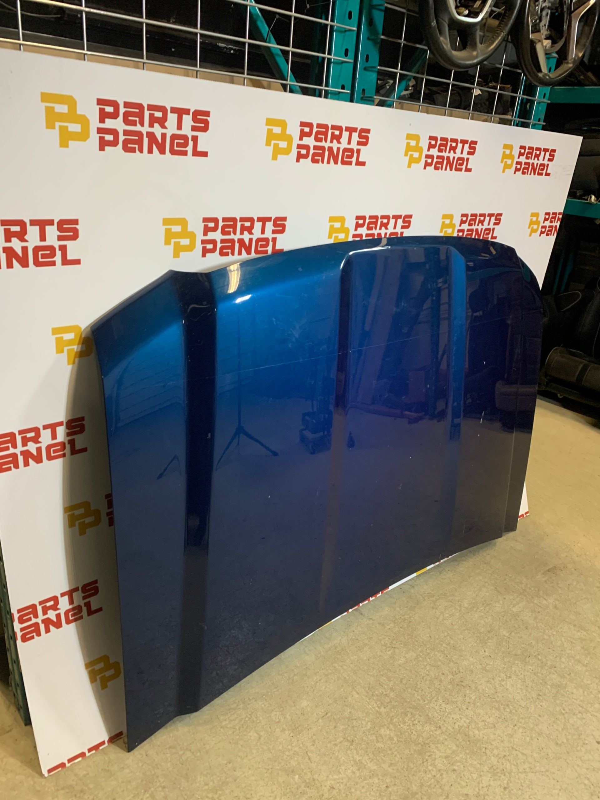 2016 - 2019 GMC SIERRA 1500 BLUE COLOR OEM HOOD 