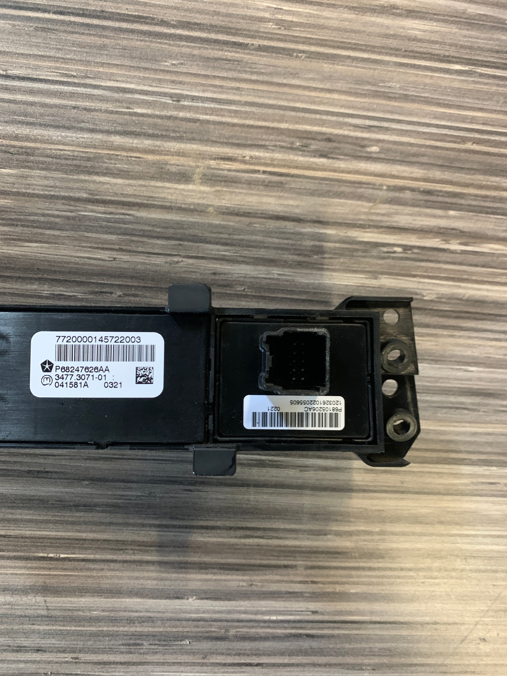 2015 - 2024 RAM 1500 / 2500 / 3500 INSTRUMENT PANEL SWITCH 68247626AA