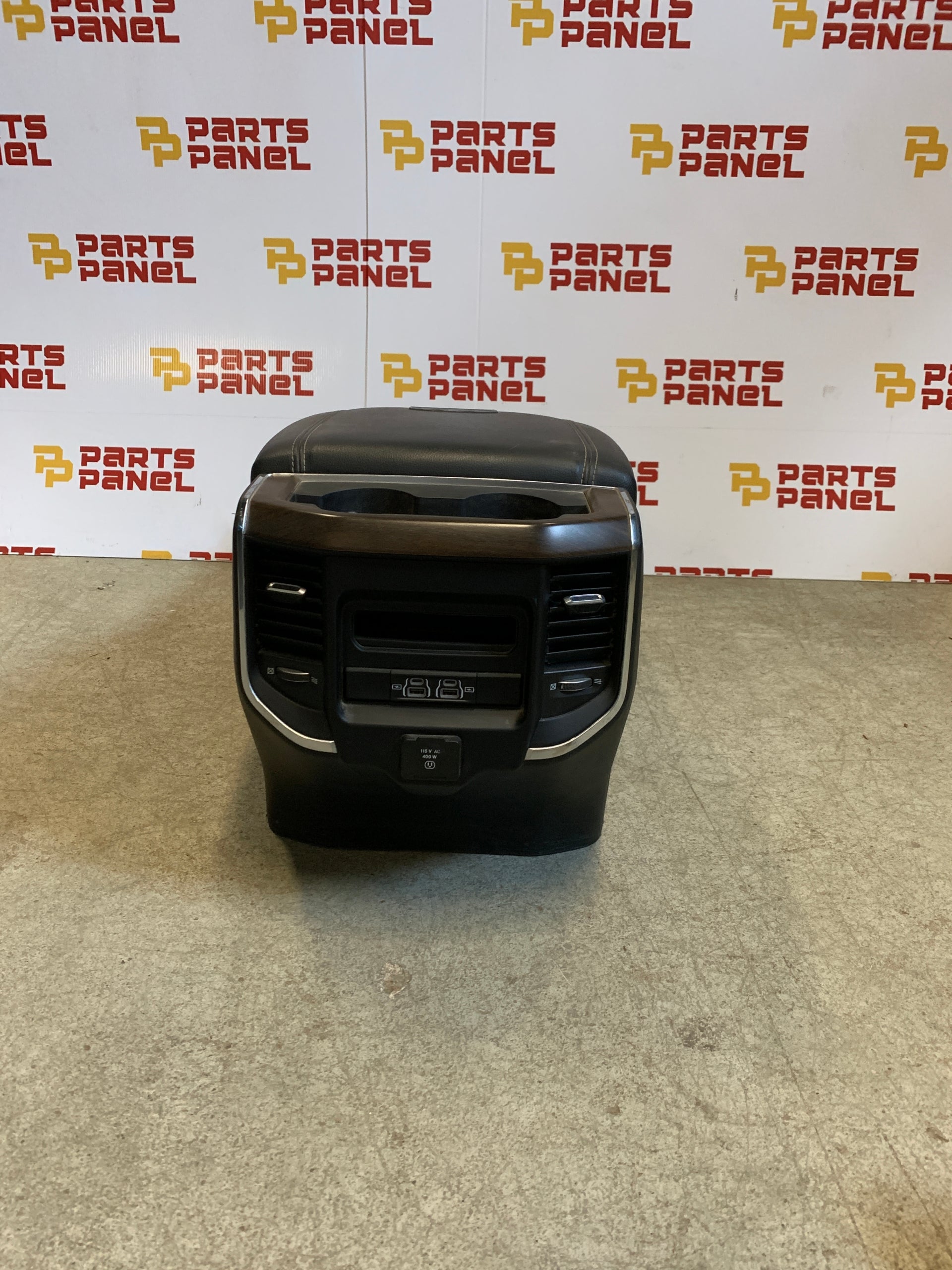 2019 - 2024 CONSOLA CENTRAL DE PISO OEM RAM 2500 3500 NUEVO ESTILO