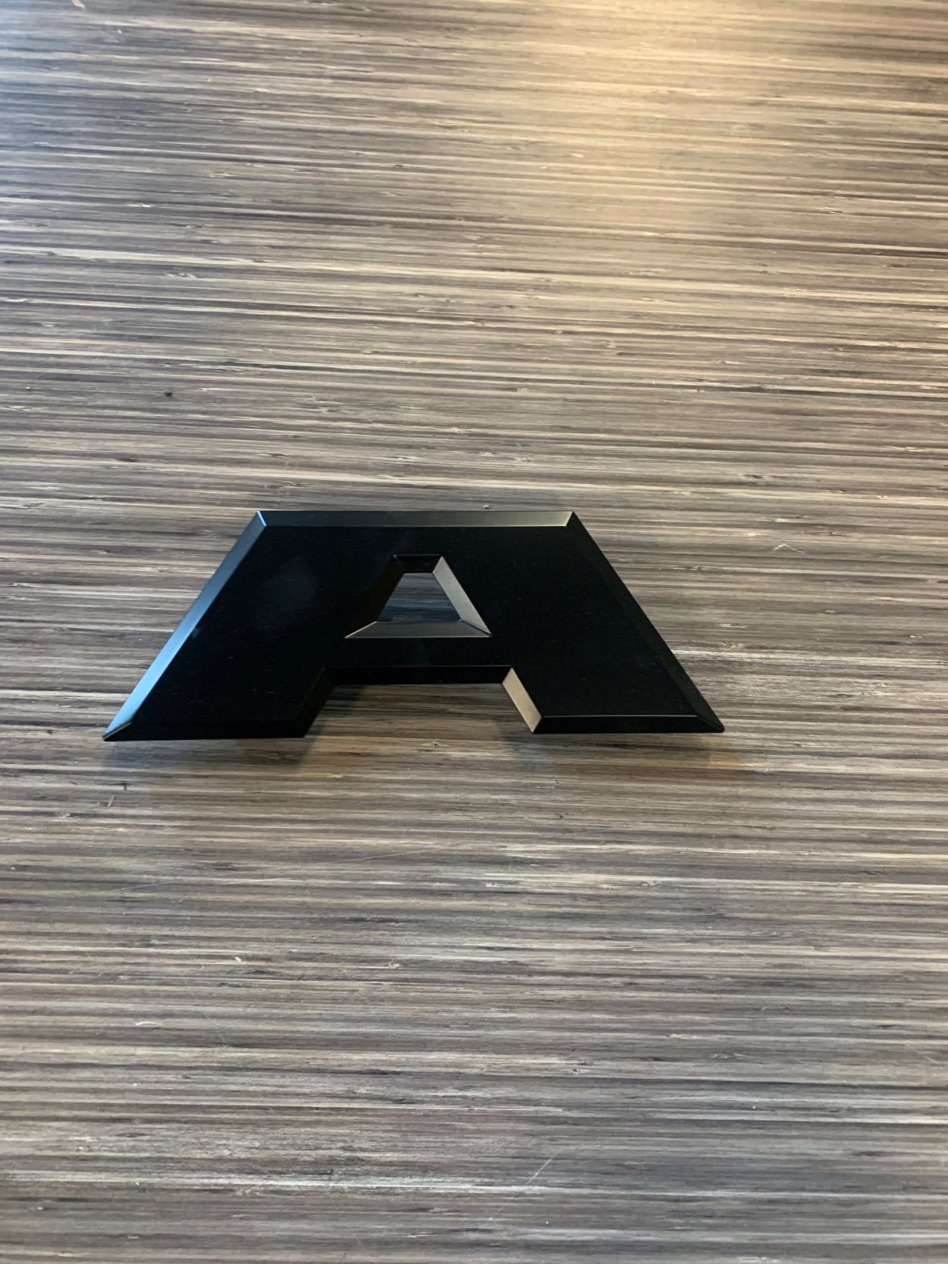 2019 - 2024 5TH GENERATION RAM 1500 NEW STYLE TAILGATE RAM EMBLEM LETTER LOGO OEM