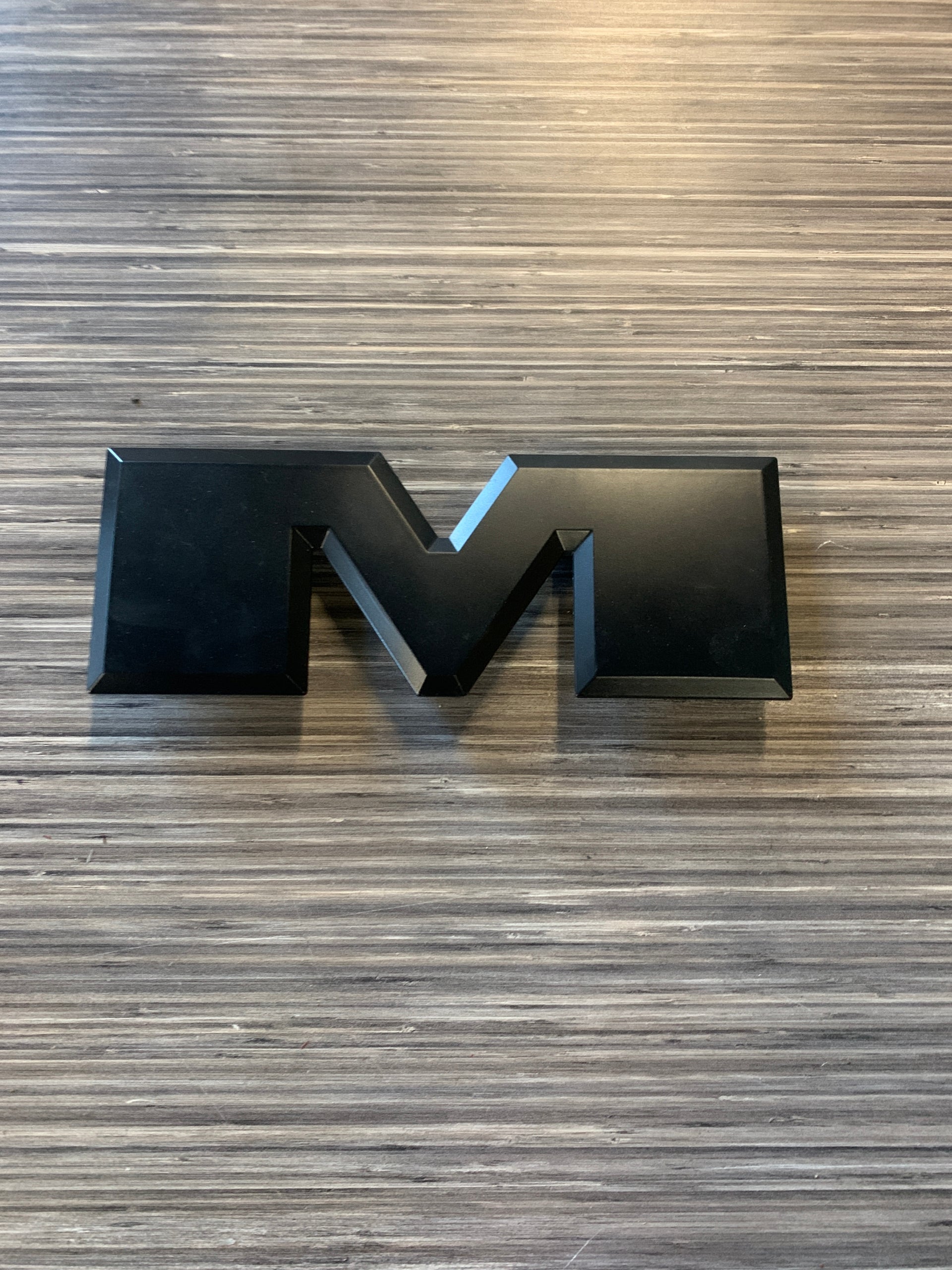 2019 - 2024 5TH GENERATION RAM 1500 NEW STYLE TAILGATE RAM EMBLEM LETTER LOGO OEM