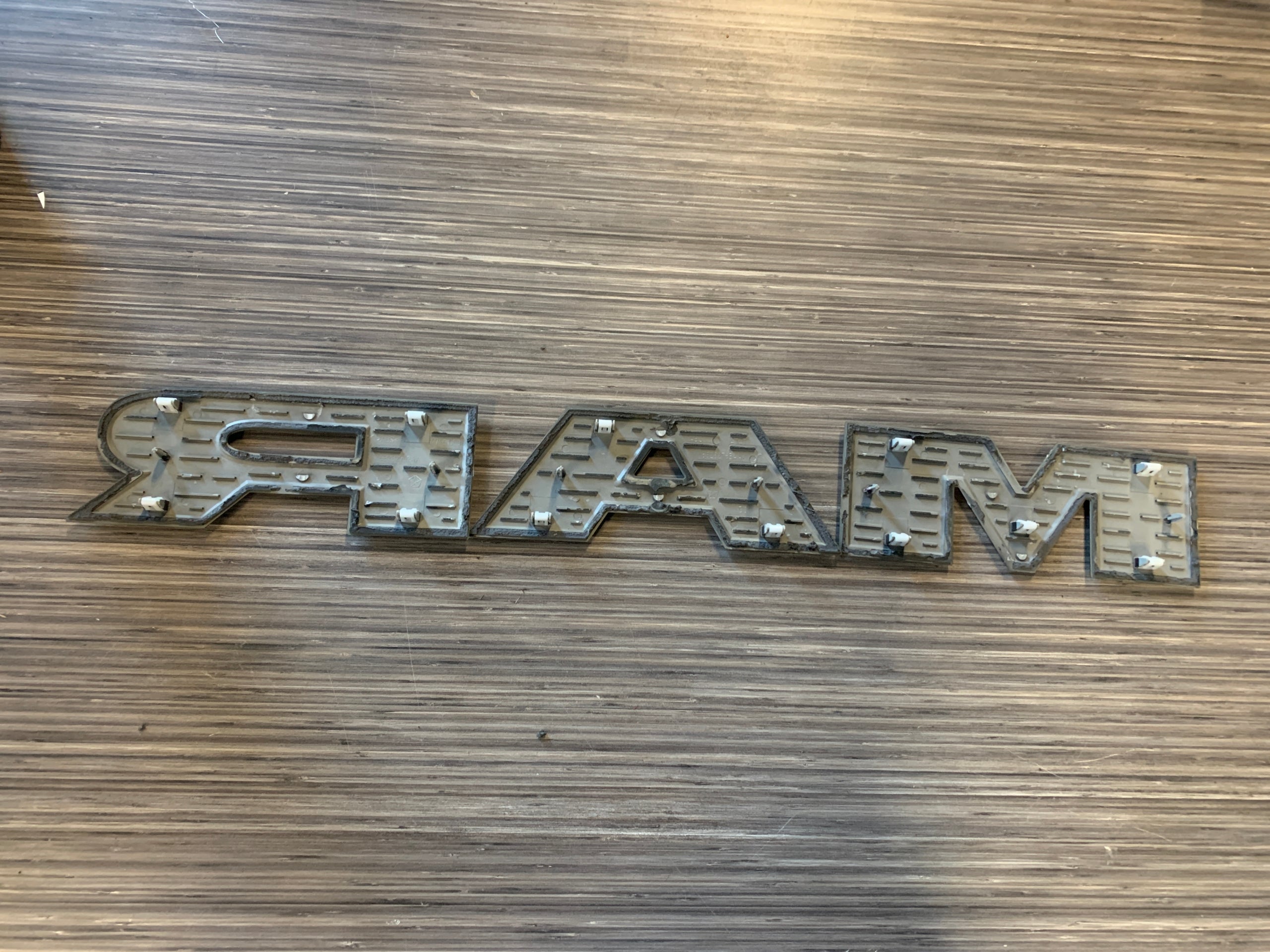 2019 - 2024 5TH GENERATION RAM 1500 NEW STYLE TAILGATE RAM EMBLEM LETTER LOGO OEM