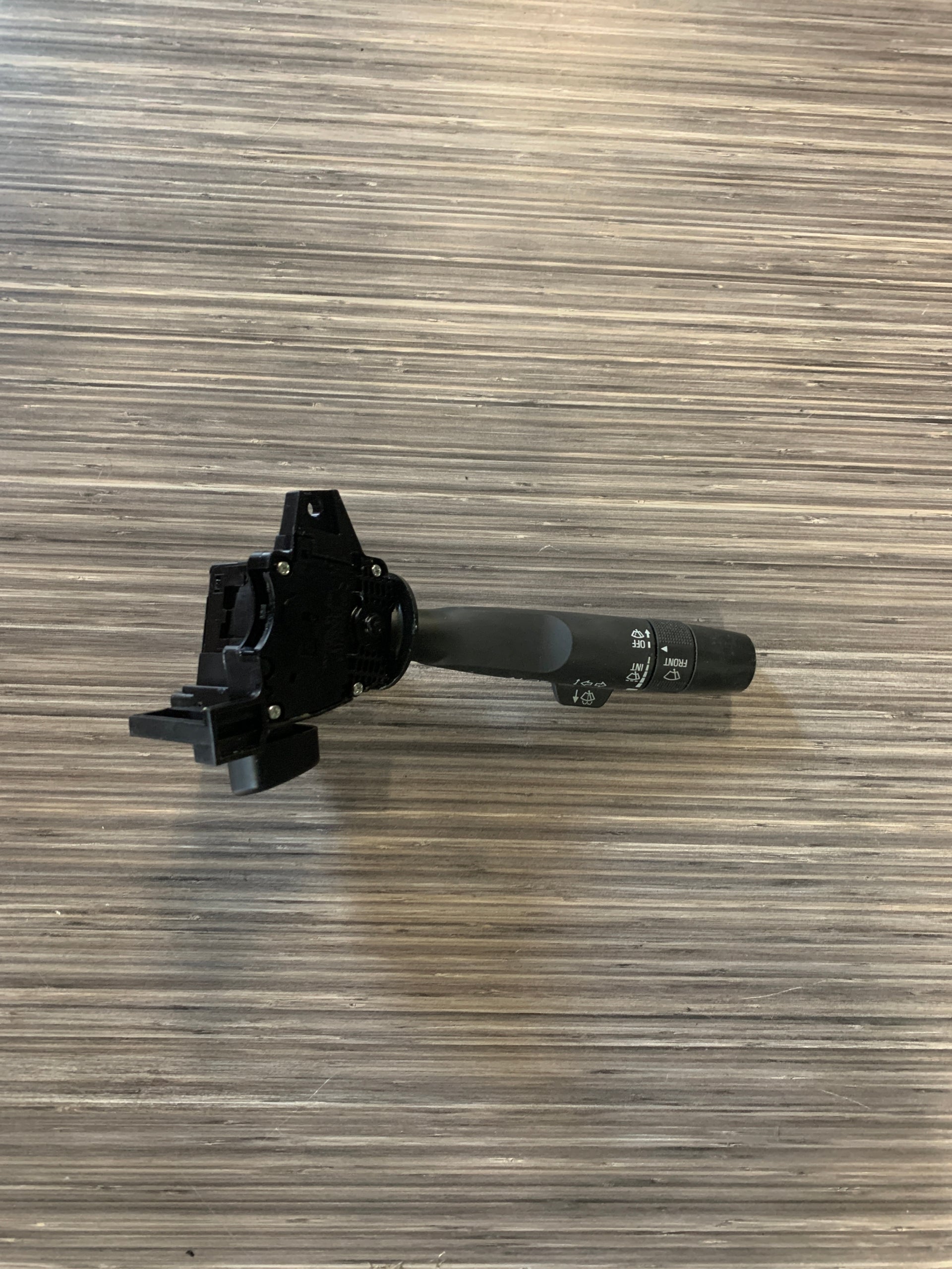 2014 - 2019 GM SIERRA CHEVY SILVERADO STEERING COLUMN TURN SIGNAL WIPER SWITCH OEM 22982103