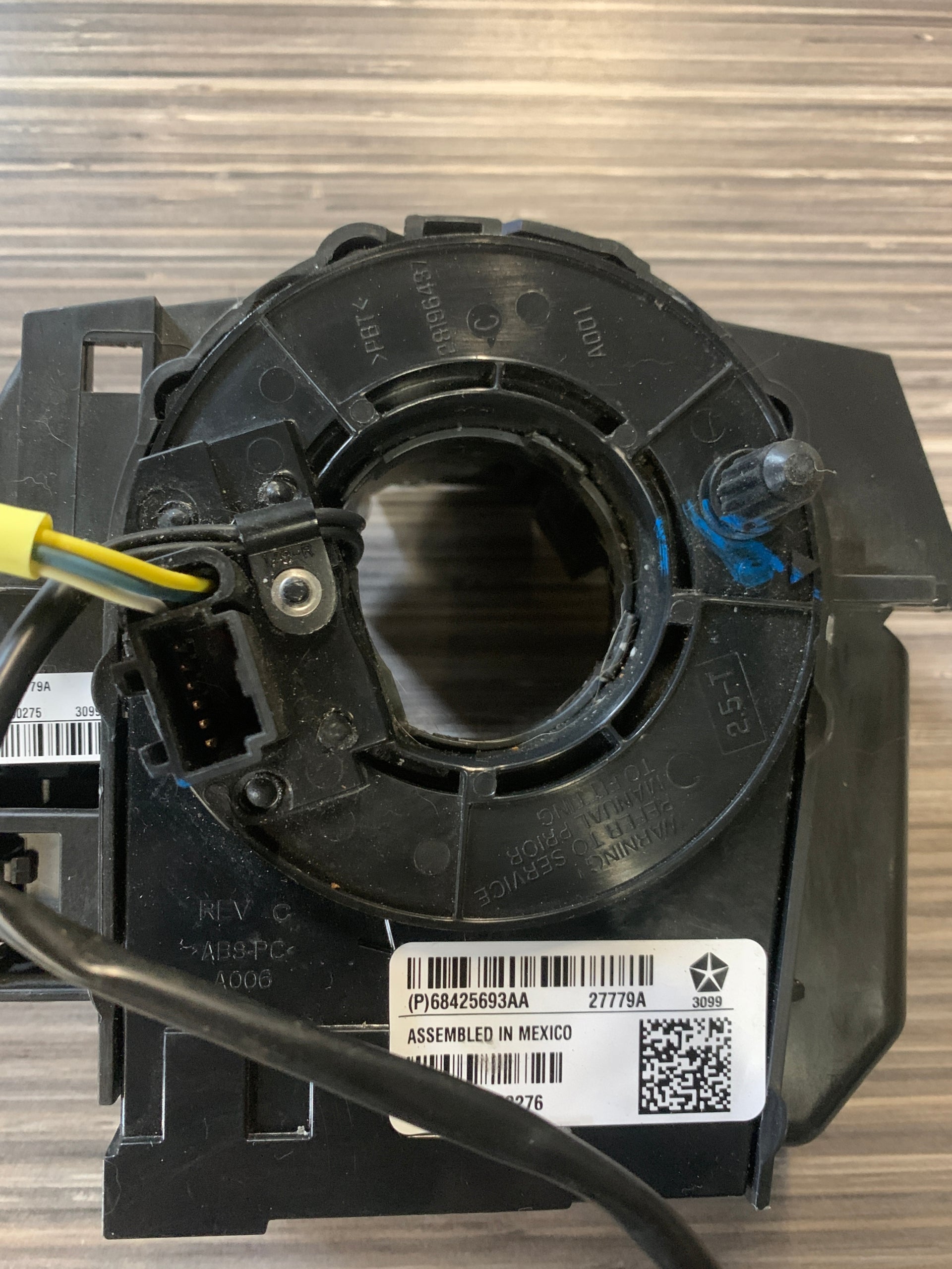 2019 - 2022 RAM 1500 DE 5E GÉNÉRATION NOUVEAU STYLE RESSORT D'HORLOGE DE COLONNE DE DIRECTION OEM 68425693AA
