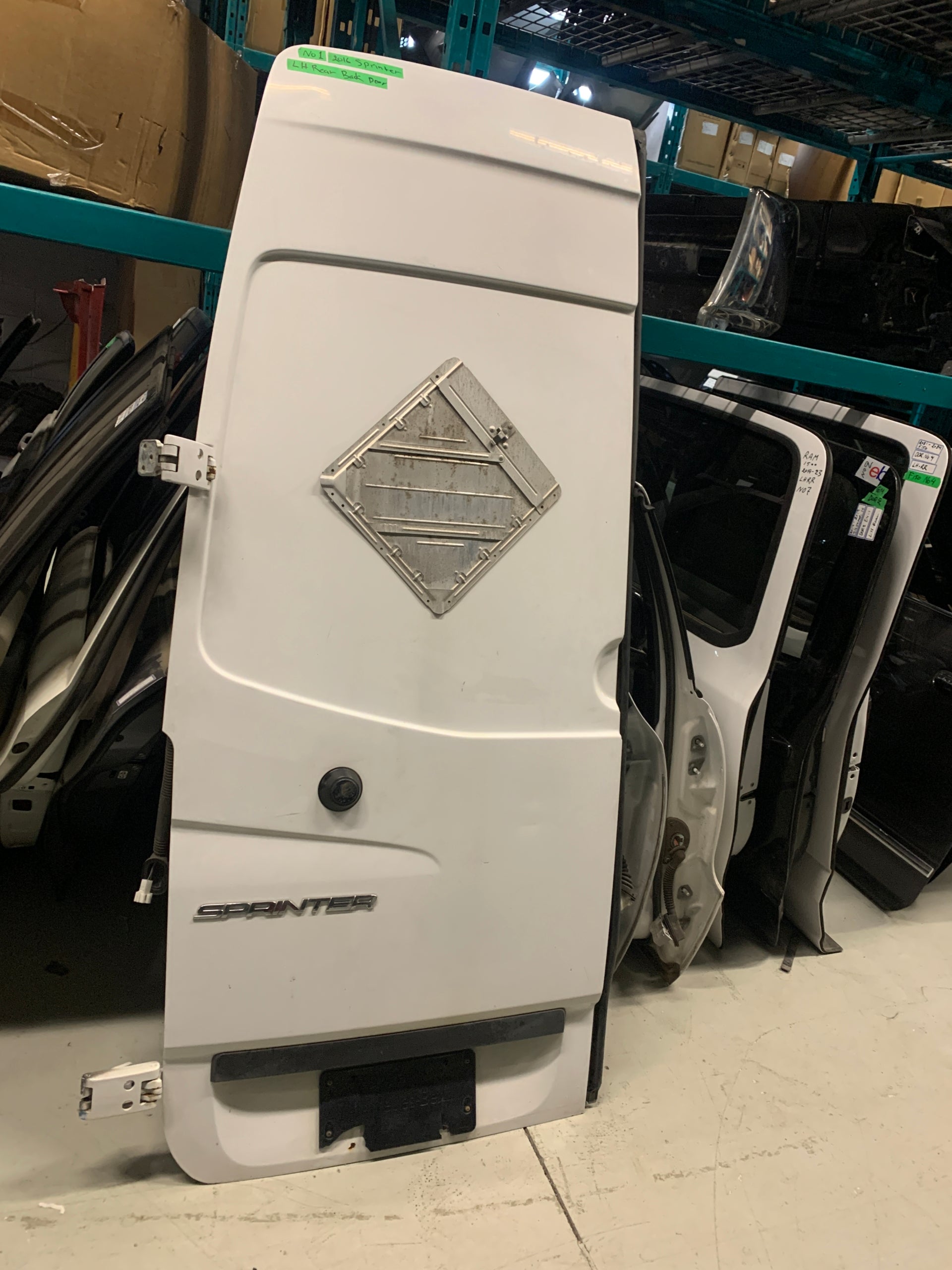 2010 - 2018 MERCEDES SPRINTER 2500 / 3500 DRIVER SIDE LEFT REAR DOOR WHITE