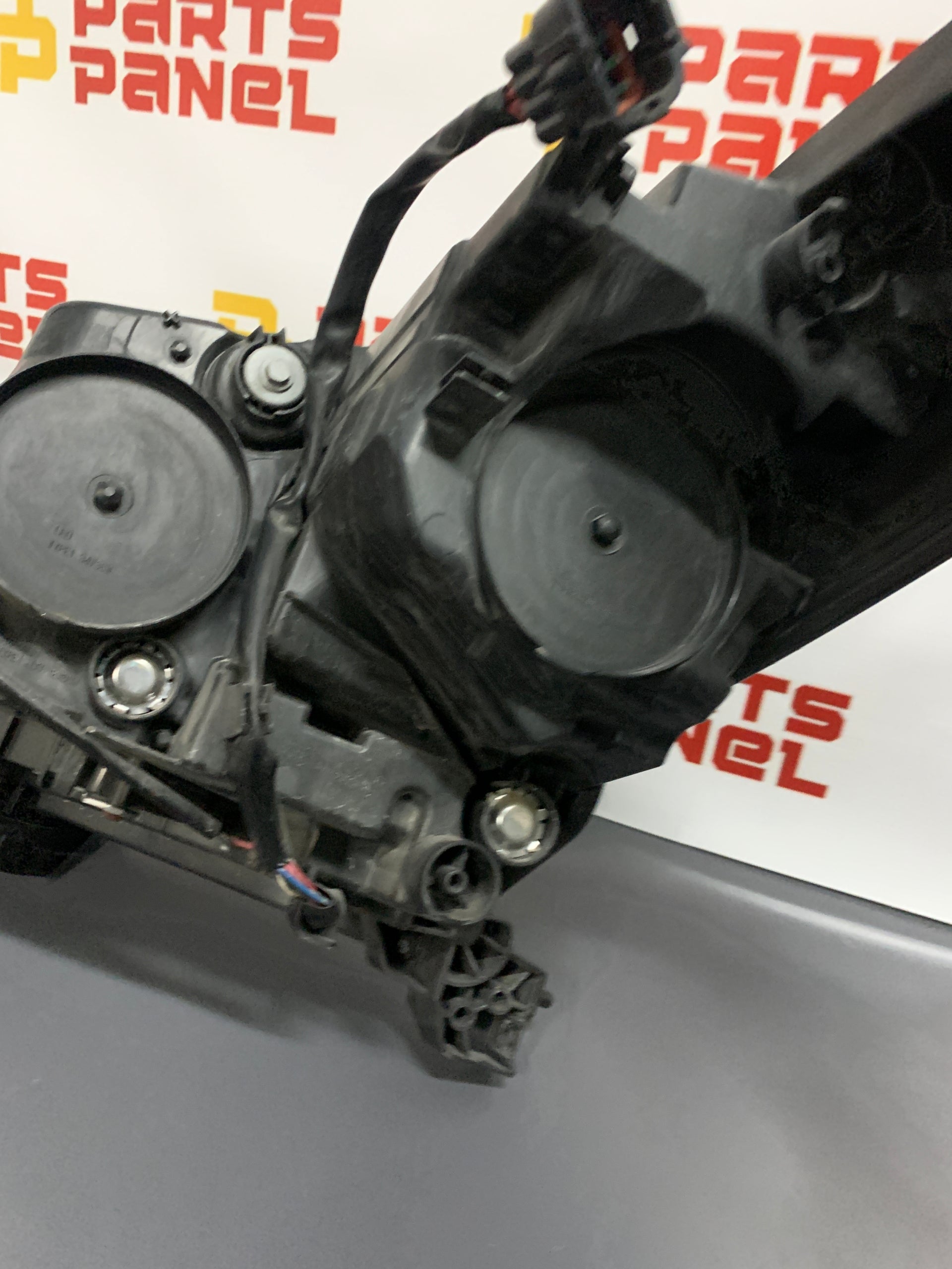 2018 - 2022 NISSAN LEAF PASSENGER SIDE RH LED HEADLIGHT 260105SA5B