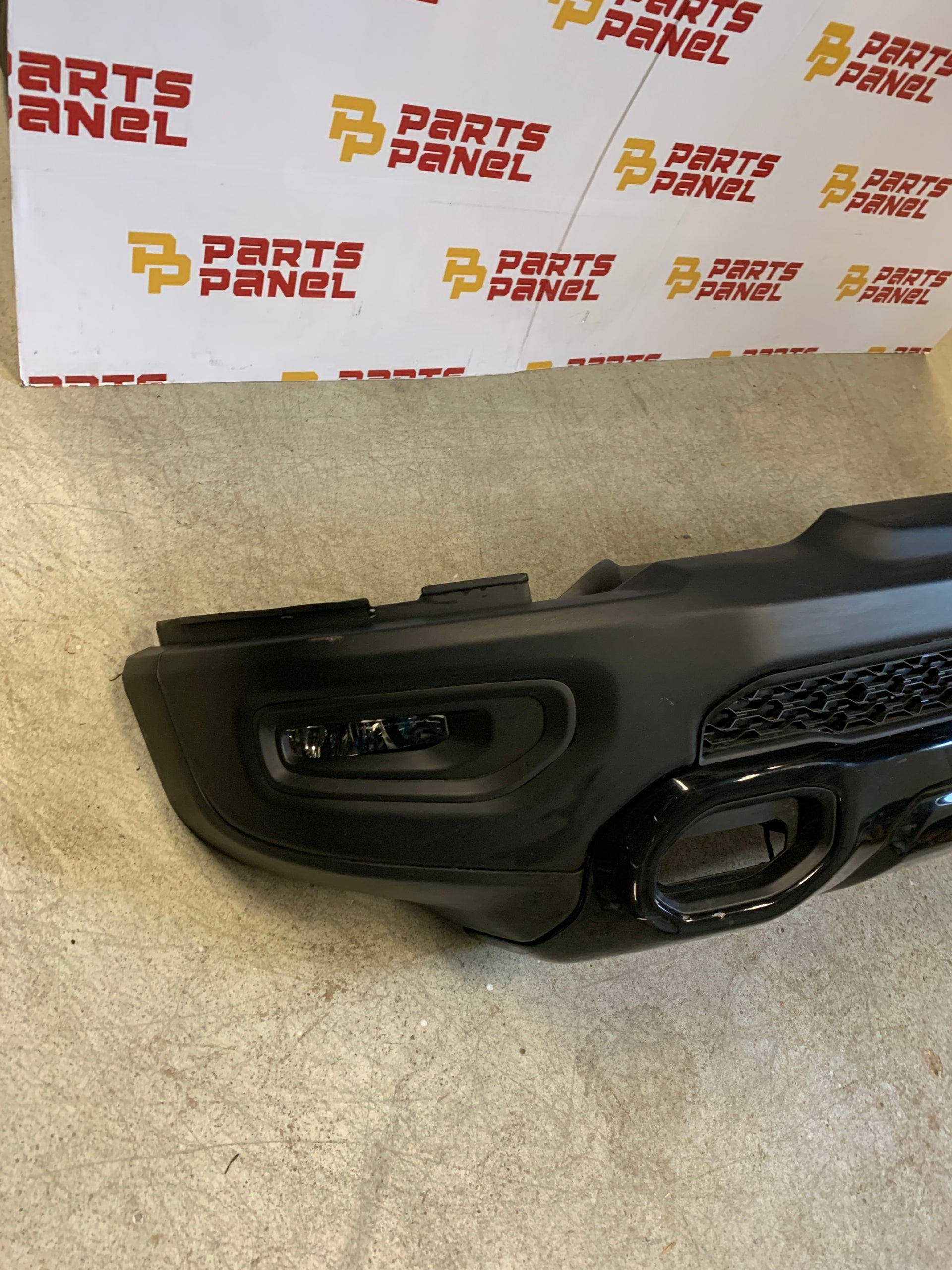 2019 - 2024 5TH GEN RAM REBEL 1500 FRONT BUMPER ASSEMBLY