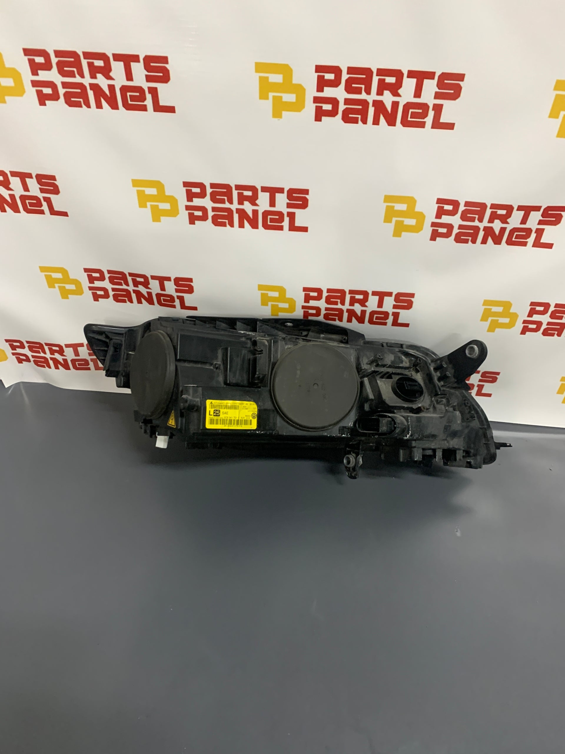 2013 - 2017 VOLKSWAGEN CC 3C8941751S DRIVER LH SIDE XENON HID HEADLIGHT 3C8941751S