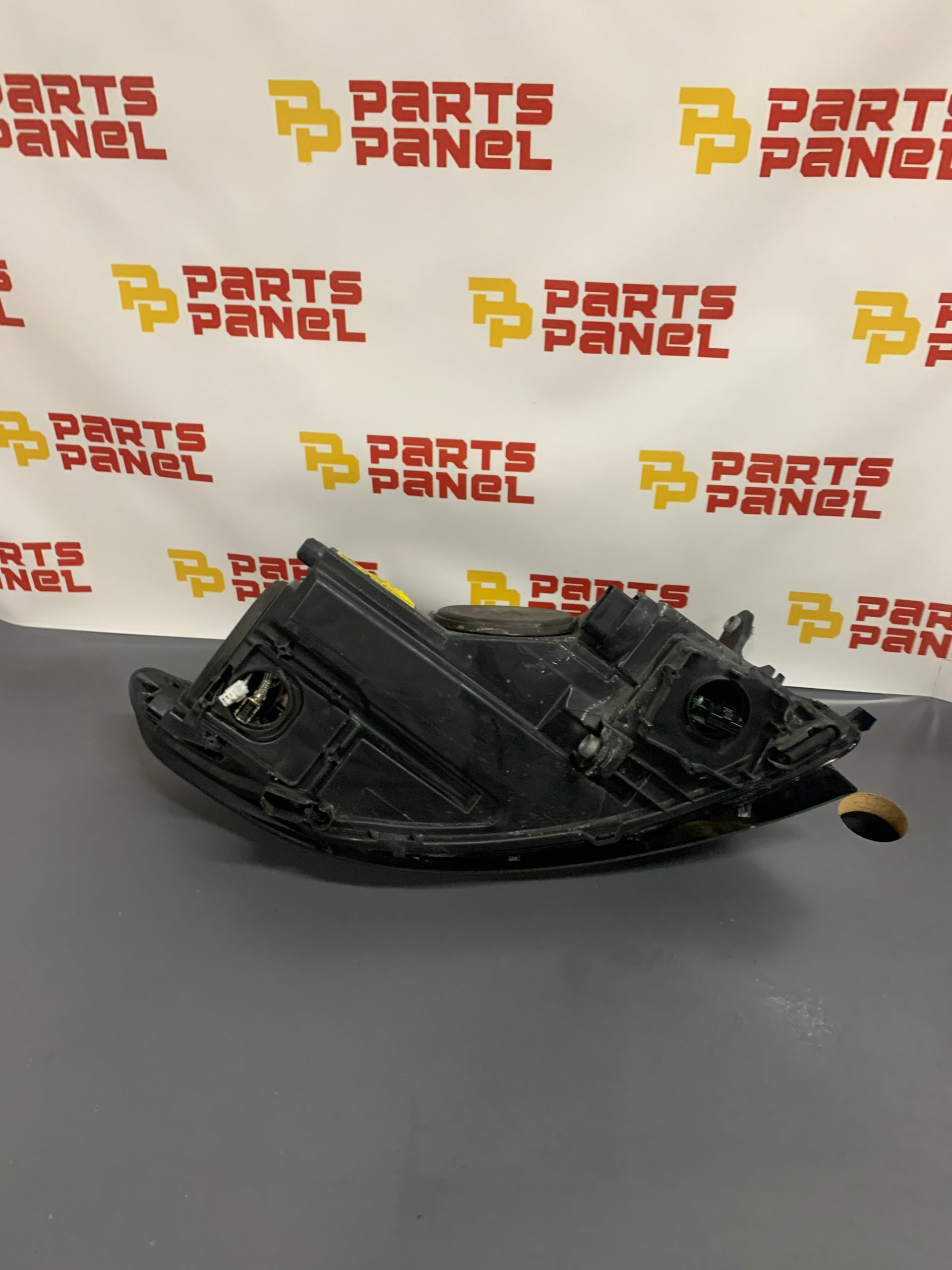 2013 - 2017 VOLKSWAGEN CC 3C8941751S DRIVER LH SIDE XENON HID HEADLIGHT 3C8941751S
