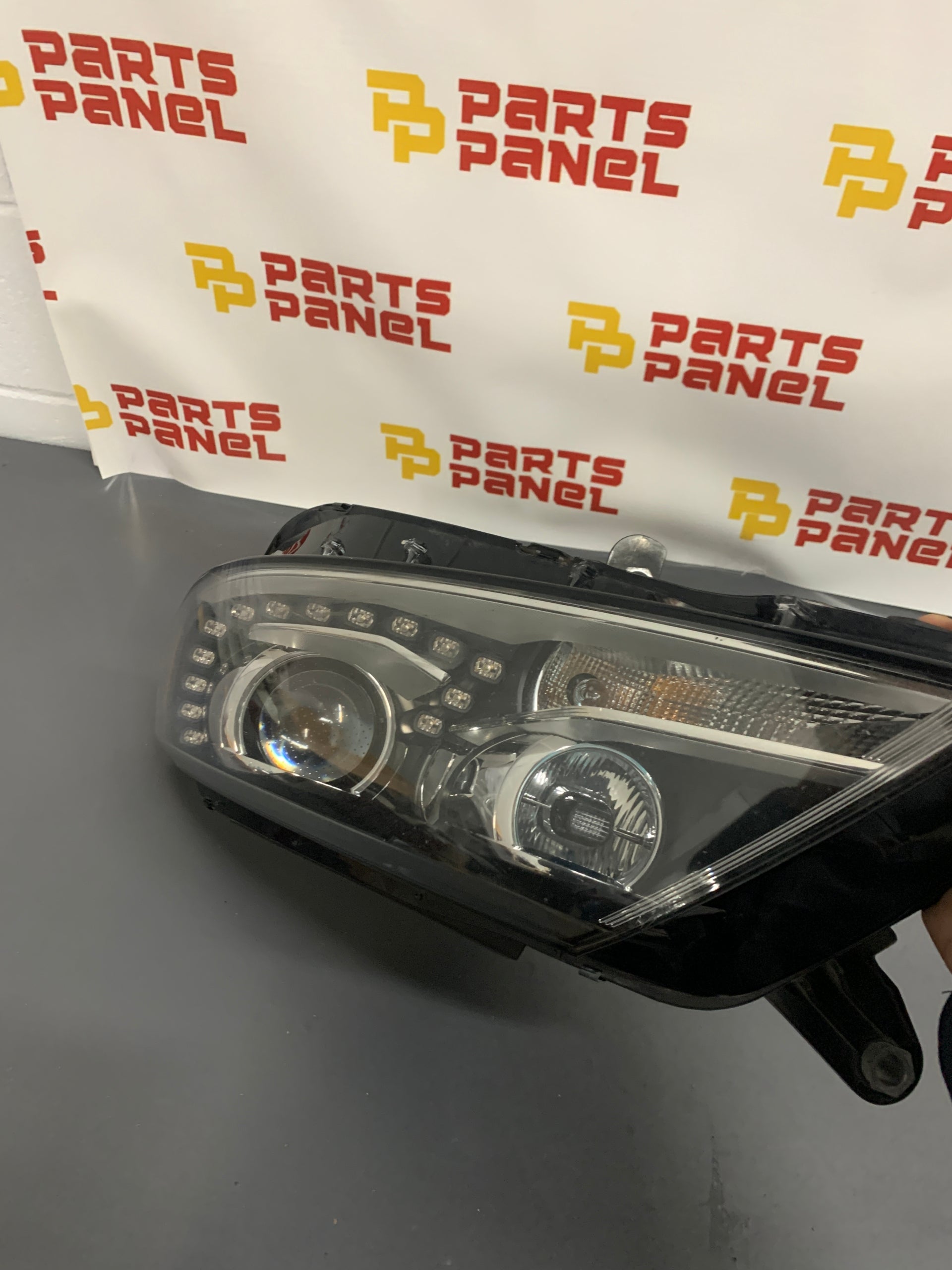 2013 - 2017 VOLKSWAGEN CC 3C8941751S DRIVER LH SIDE XENON HID HEADLIGHT 3C8941751S