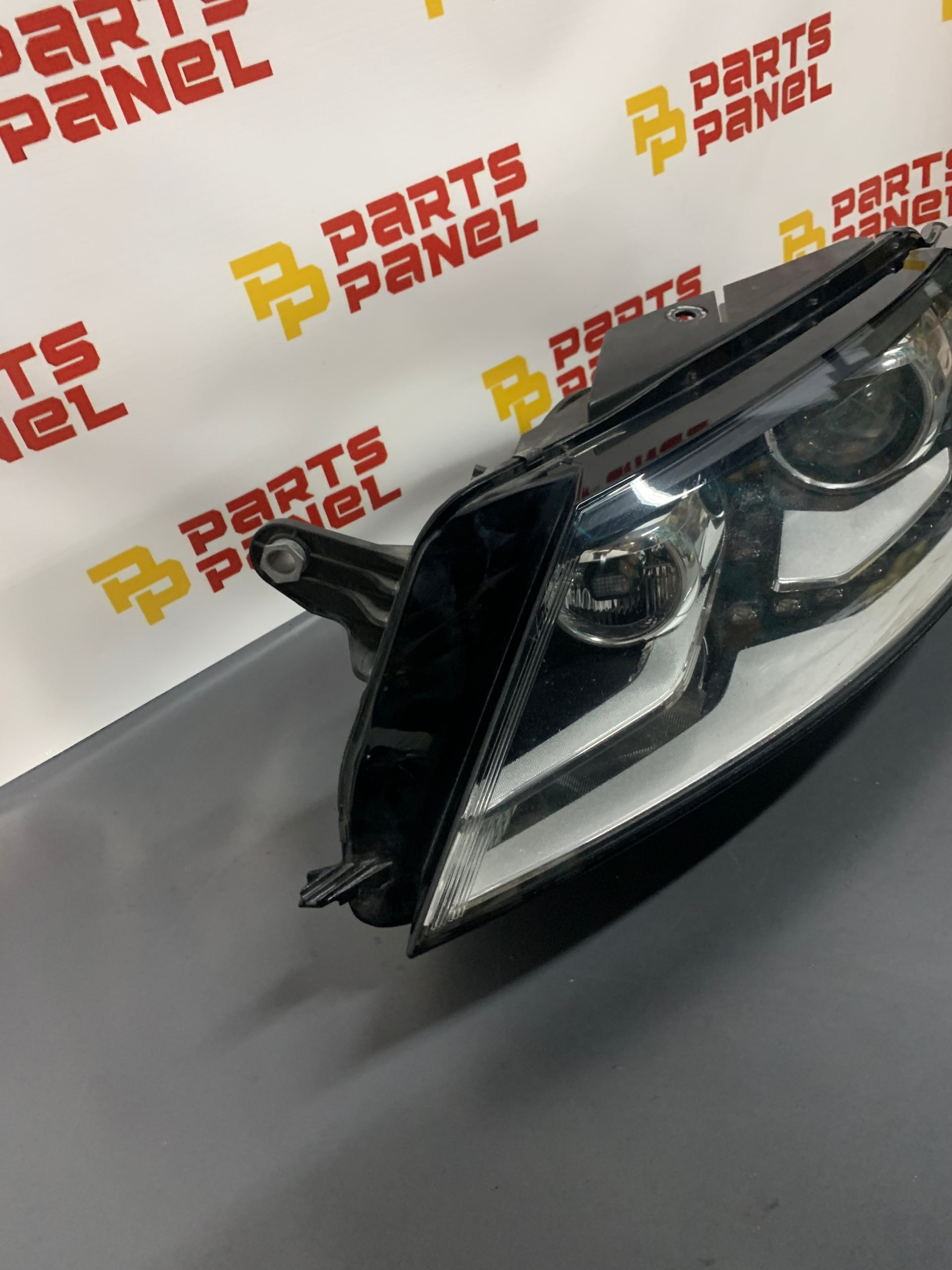 2013 - 2017 VOLKSWAGEN CC 3C8941751S DRIVER LH SIDE XENON HID HEADLIGHT 3C8941751S