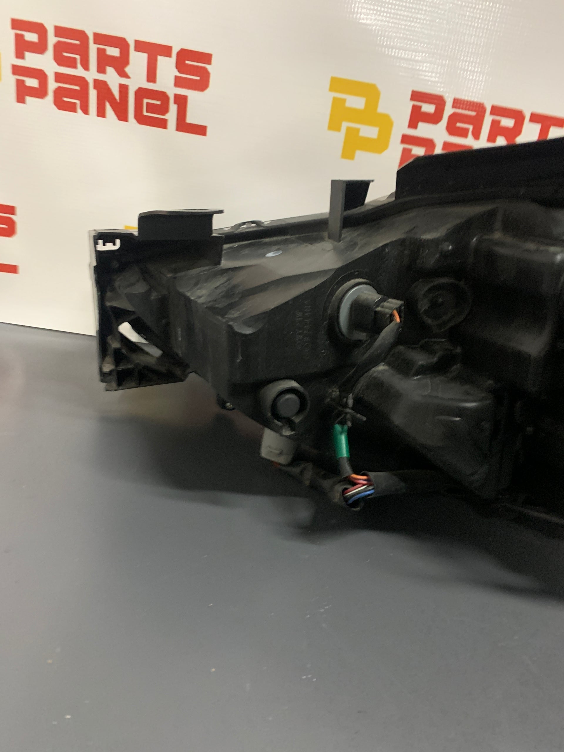 2017 - 2021 MAZDA CX5 PASSENGER RH SIDE LED HEADLIGHT K124-51030 KL2J 5130