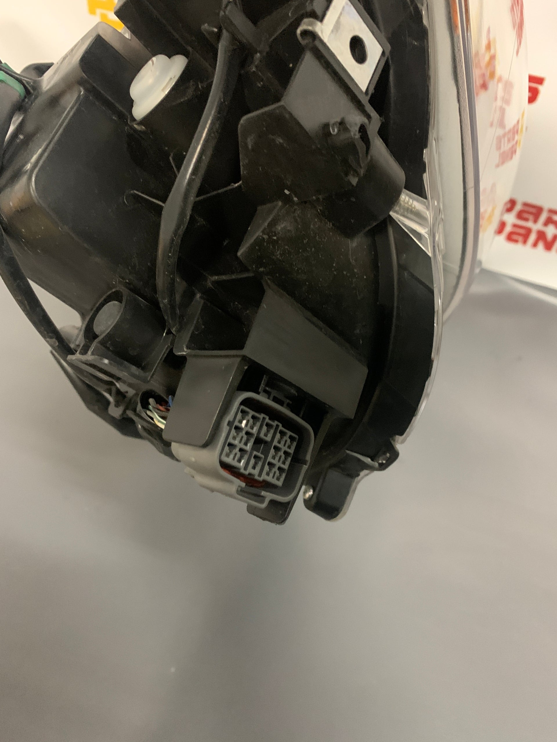 2017 - 2021 MAZDA CX5 PASSENGER RH SIDE LED HEADLIGHT K124-51030 KL2J 5130