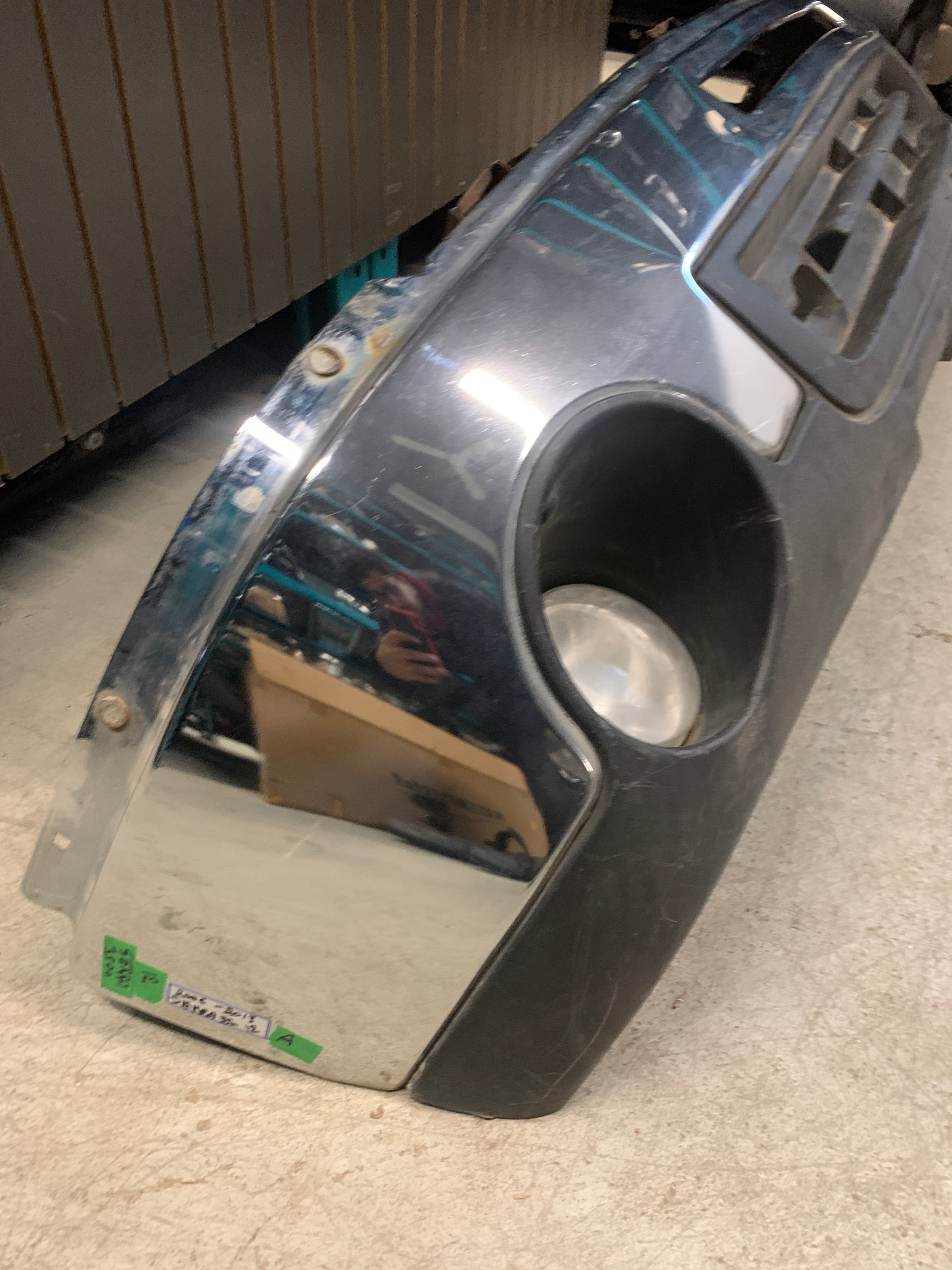 PARE-CHOCS AVANT CHROMÉ AVEC PHARES ANTIBROUILLARD GMC SIERRA 2500 / 3500 2006 - 2013