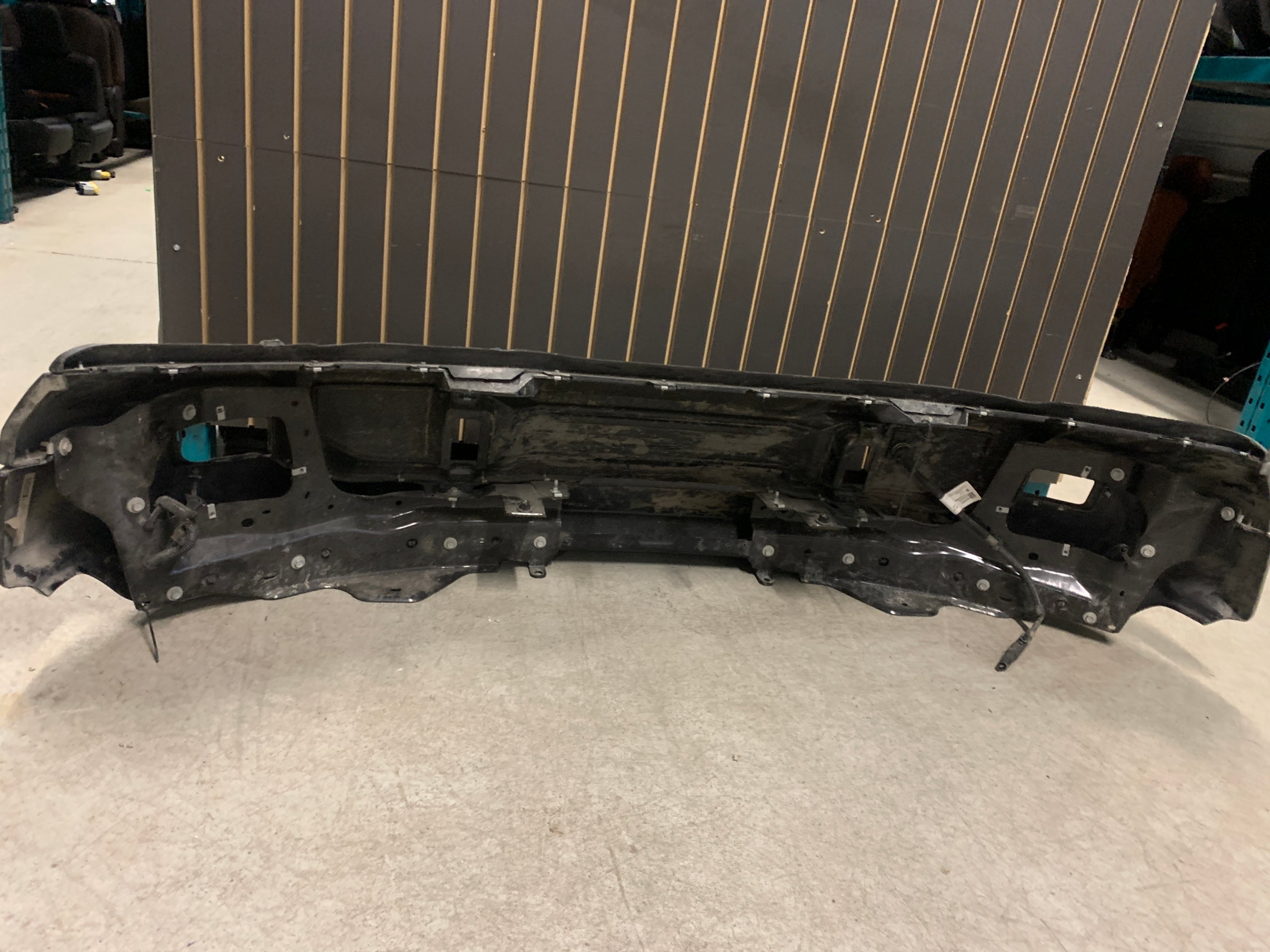 ENSEMBLE DE PARE-CHOCS AVANT PEINT POUR GMC SIERRA 1500 2022-2025