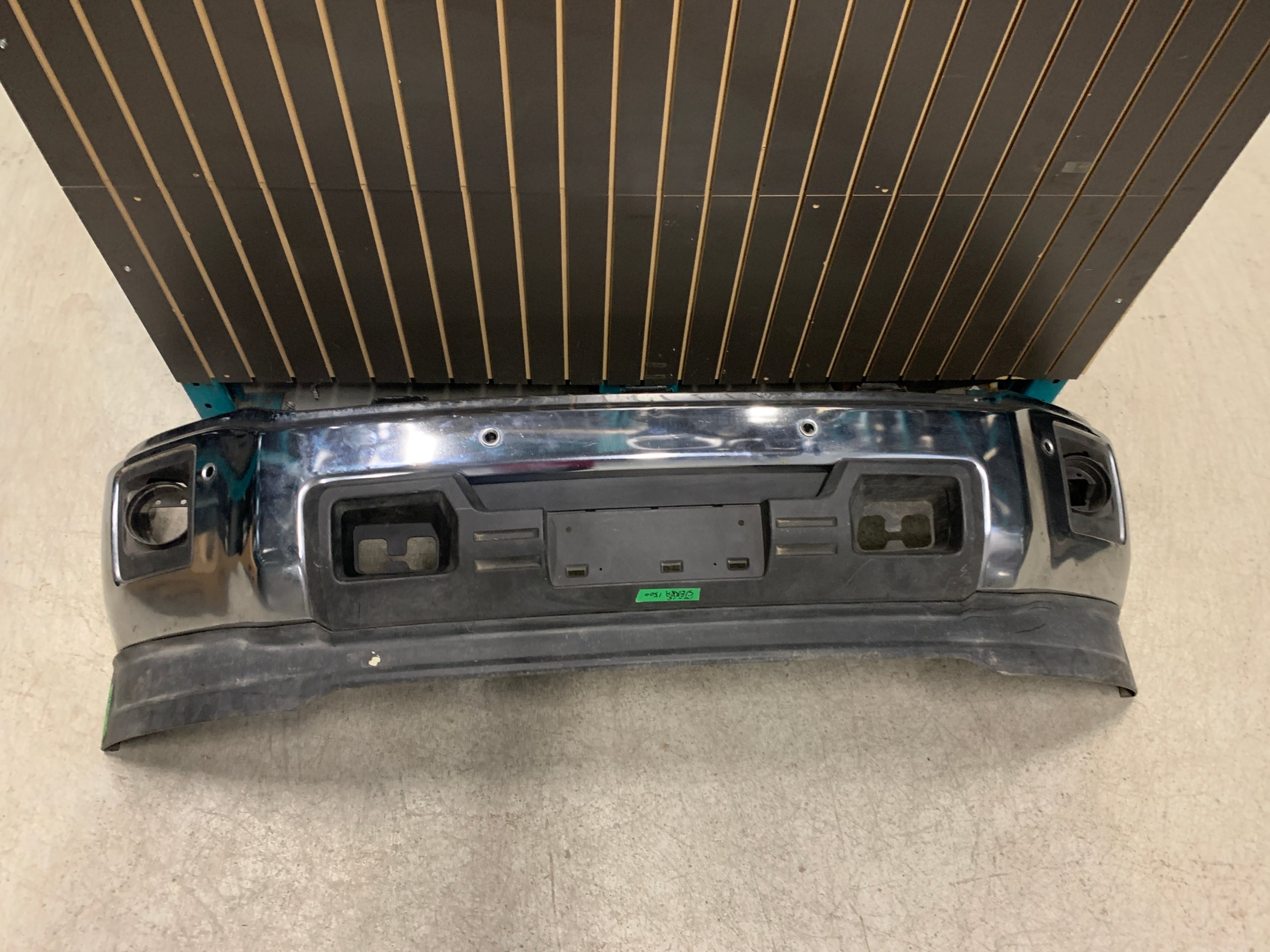 2014 - 2015 GMC SIERRA 1500 FRONT BUMPER CHROME ASSEMBLY