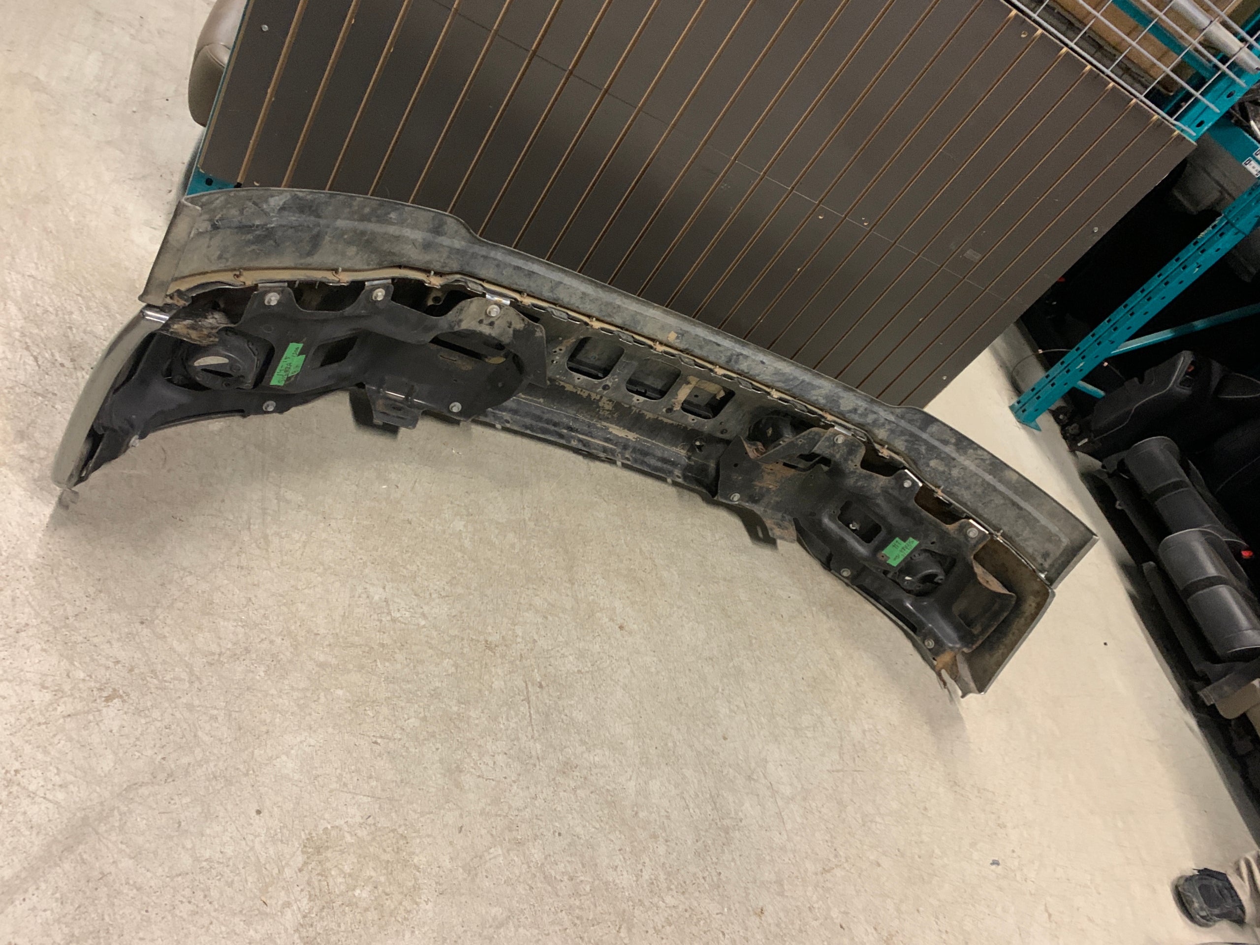 2014 - 2015 GMC SIERRA 1500 PARE-CHOCS AVANT CHROMÉ ASSEMBLÉ FEO OCCASION