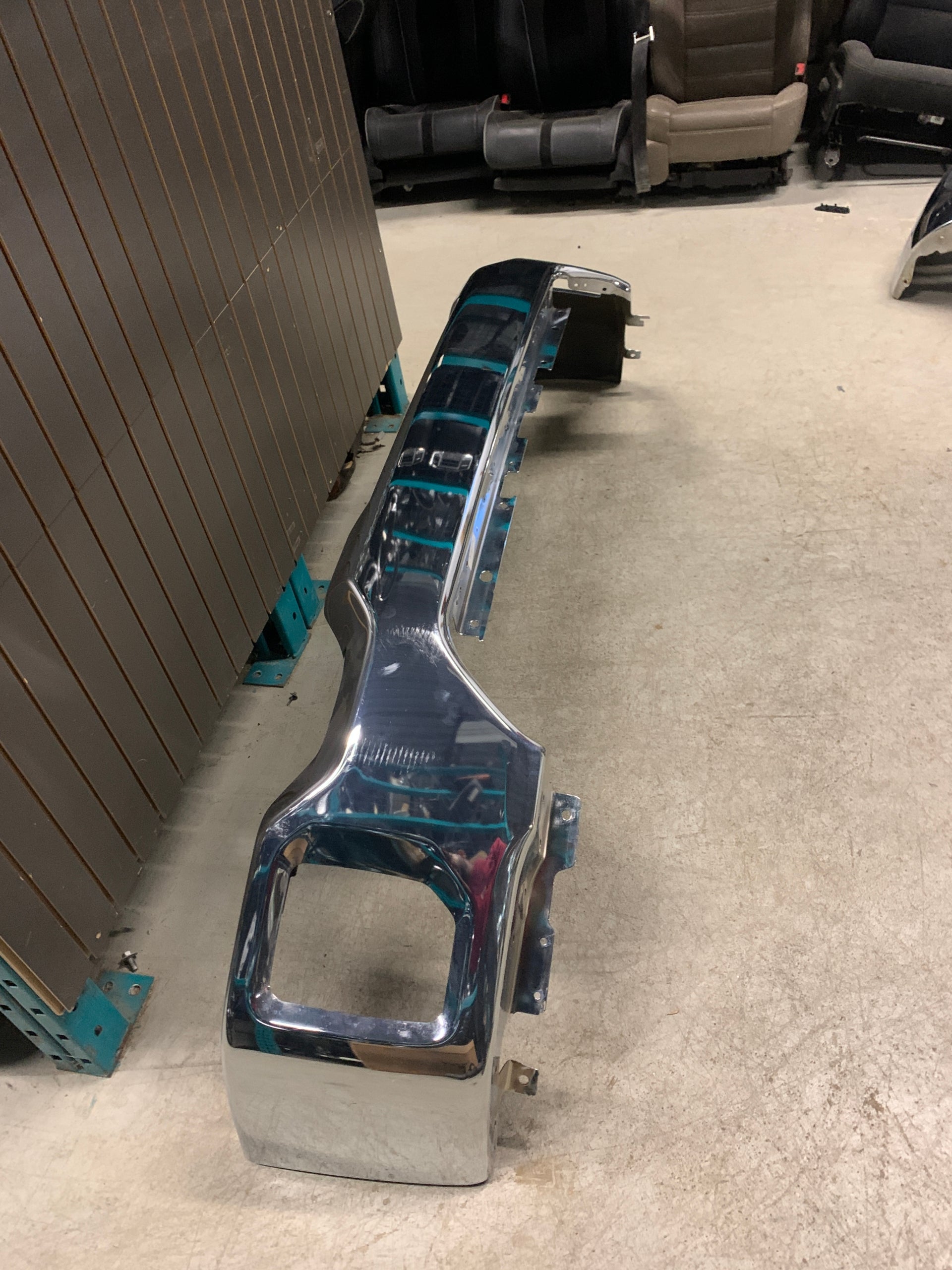 2020 - 2023 GMC SIERRA 2500 / 3500 PARE-CHOCS AVANT CHROME (FACEBAR) FEO