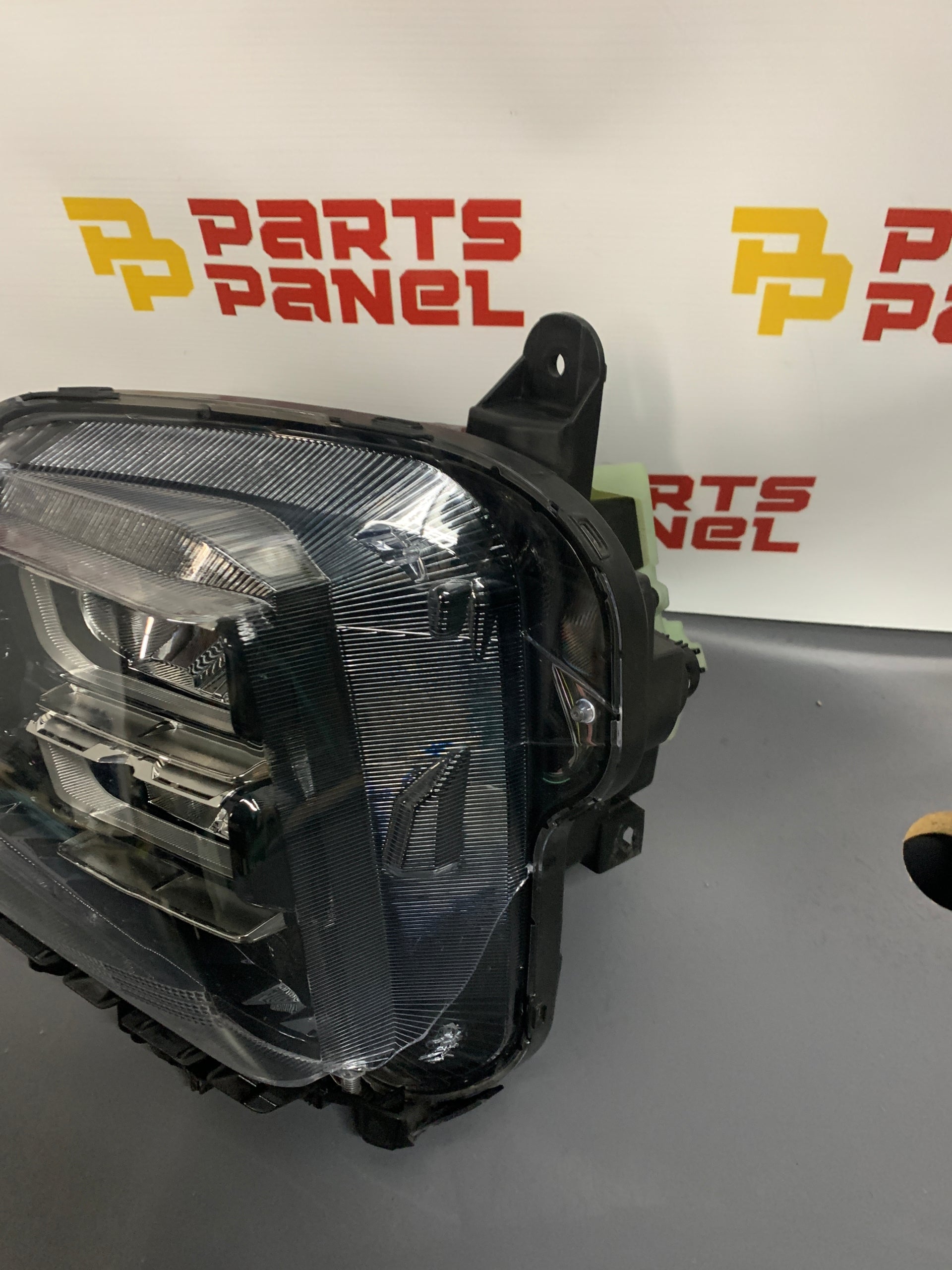 2022 - 2024 HYUNDAI TUCSON LED REFLECTOR TYPE DRIVER LEFT SIDE HEADLIGHT 92101-N9