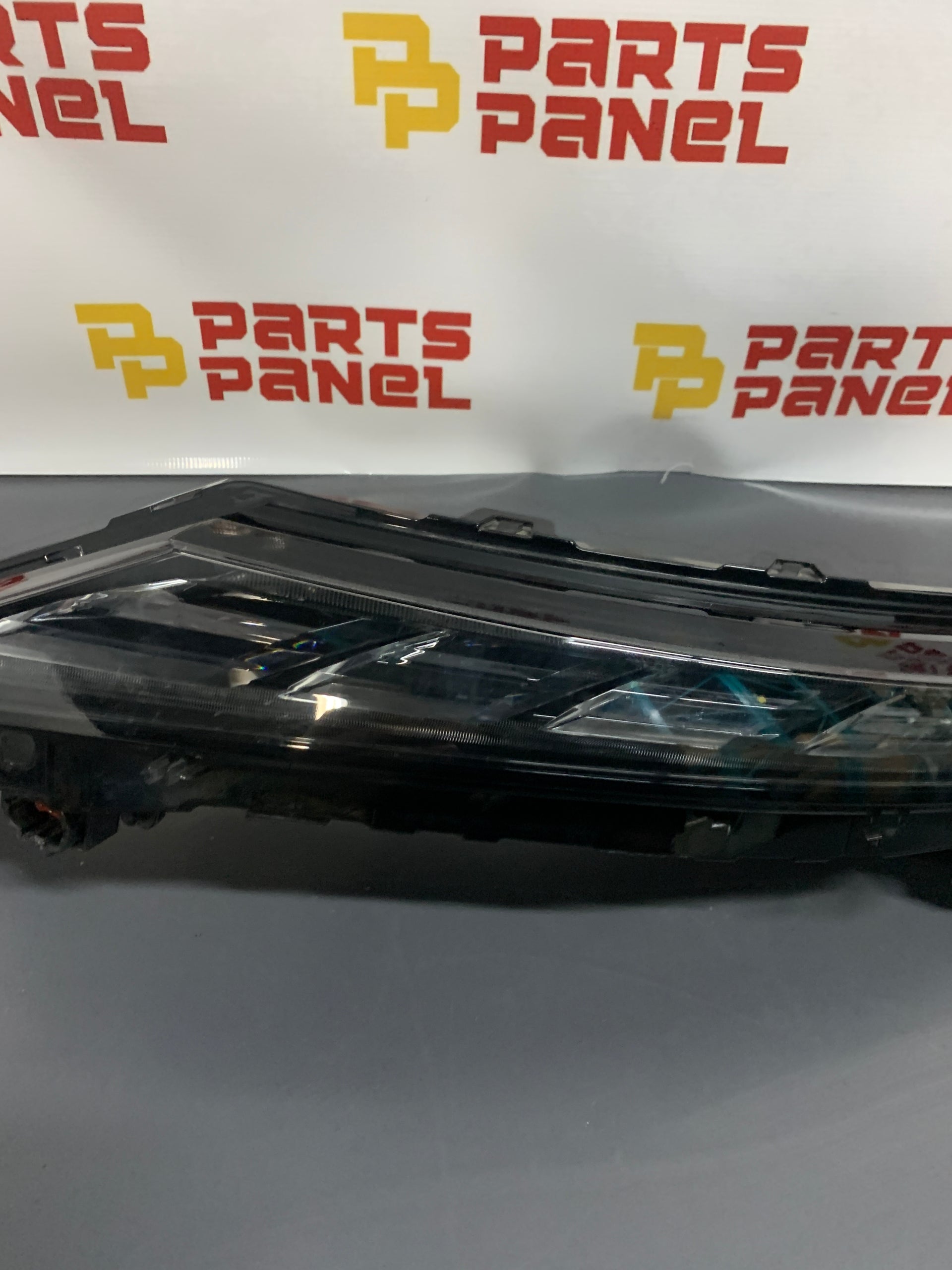 2022 - 2025 MITSHUBISHI OUTLANDER FRONT LH DRIVER SIDE PARK / FOG LAMP 8310A043